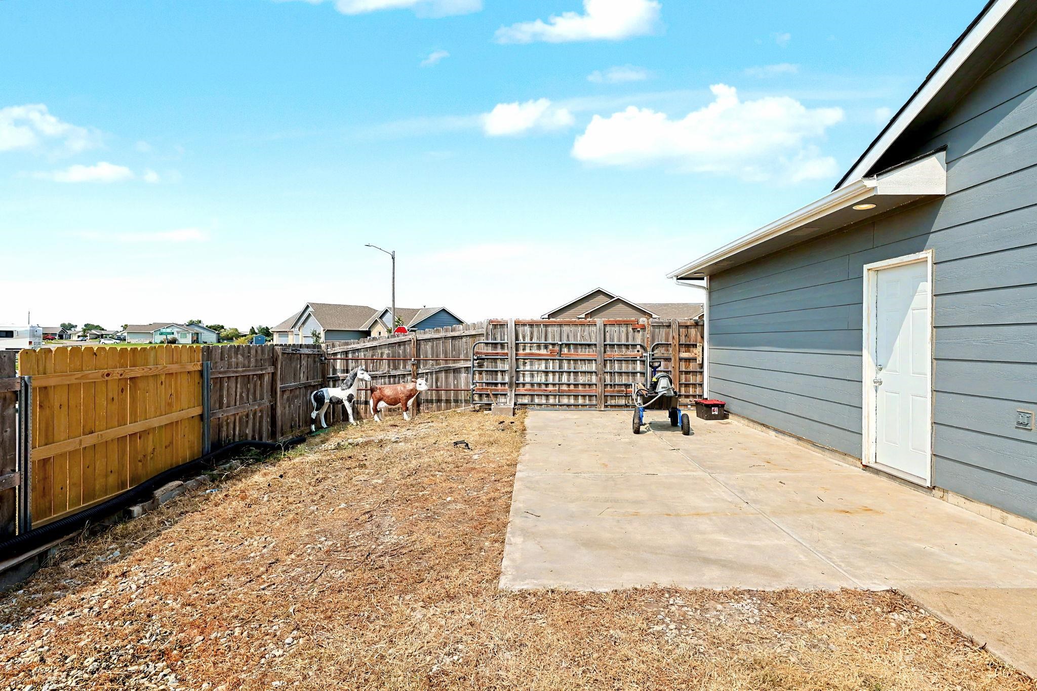 1899 W Saddle Brooke, Haysville, KS 67060