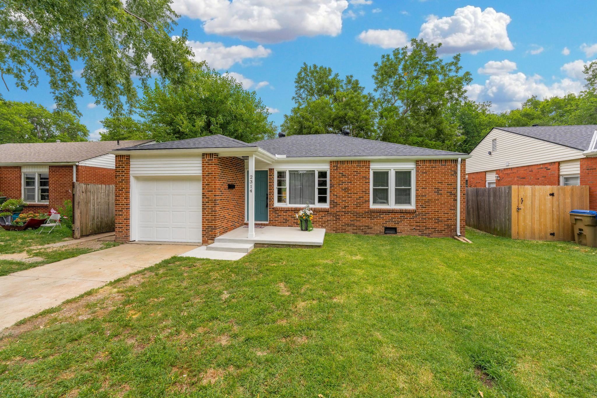 2314 S Alameda, Wichita, KS 67211