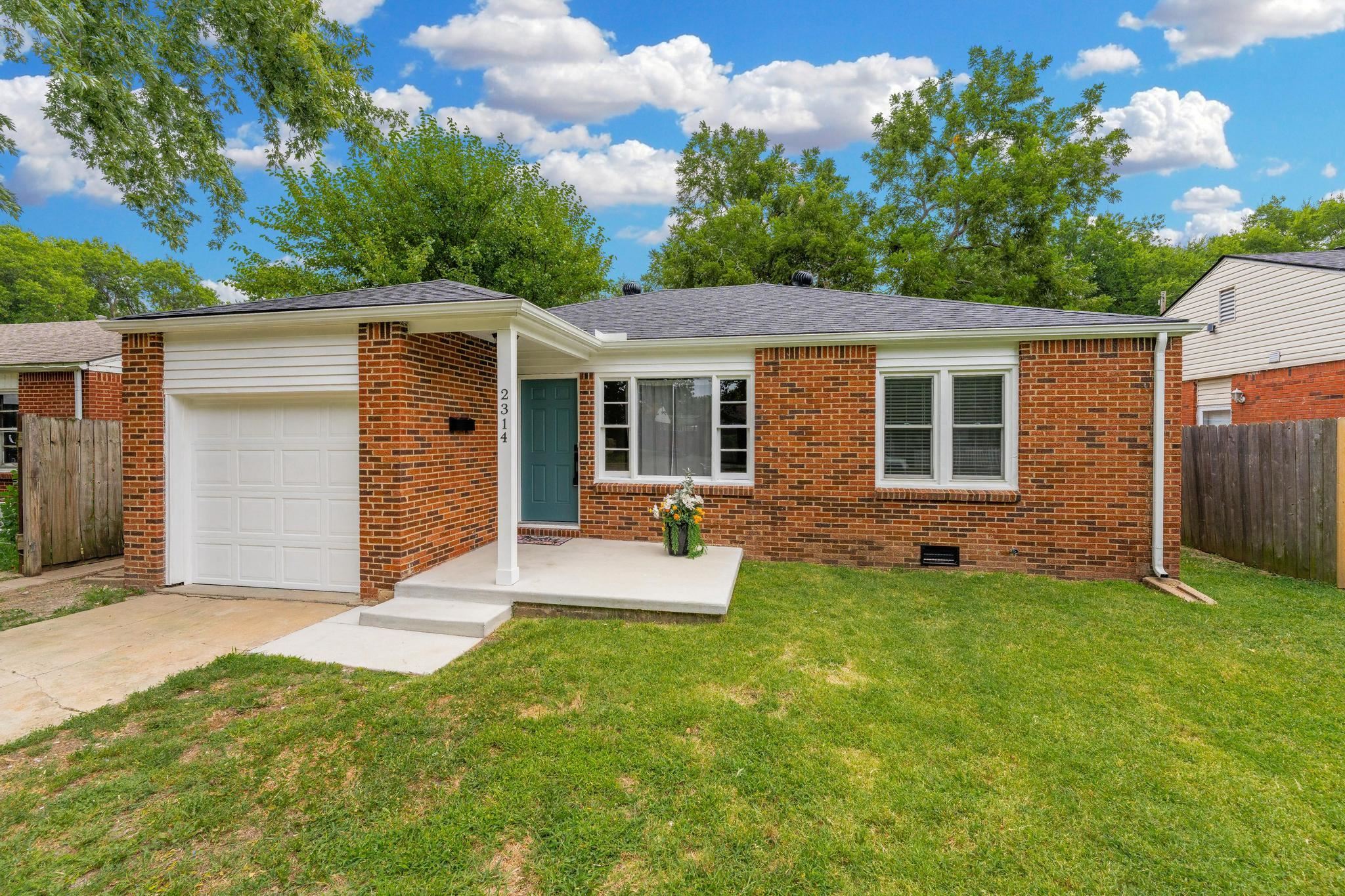 2314 S Alameda, Wichita, KS 67211