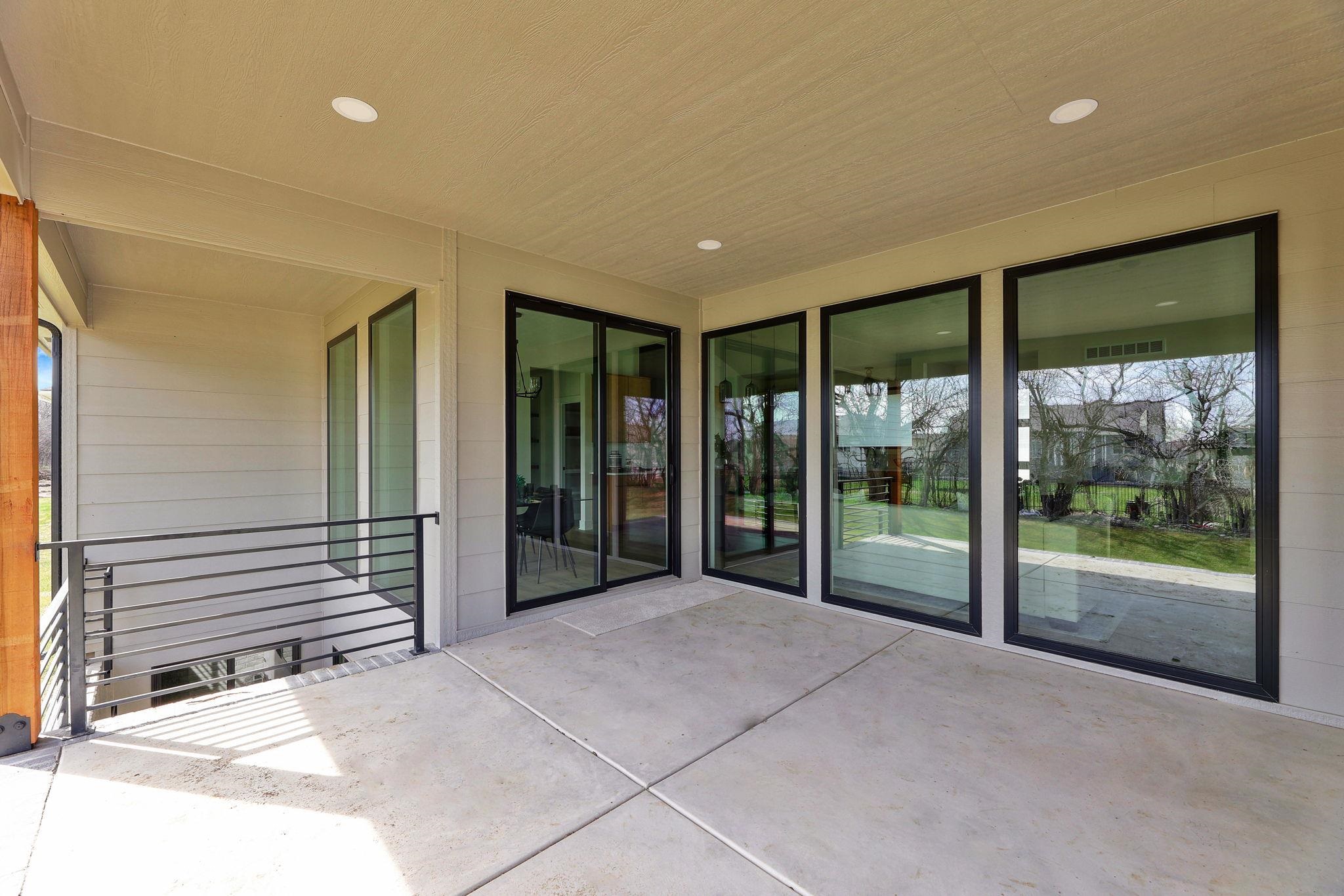 2542 N Emerald Ct, Andover, KS 67002