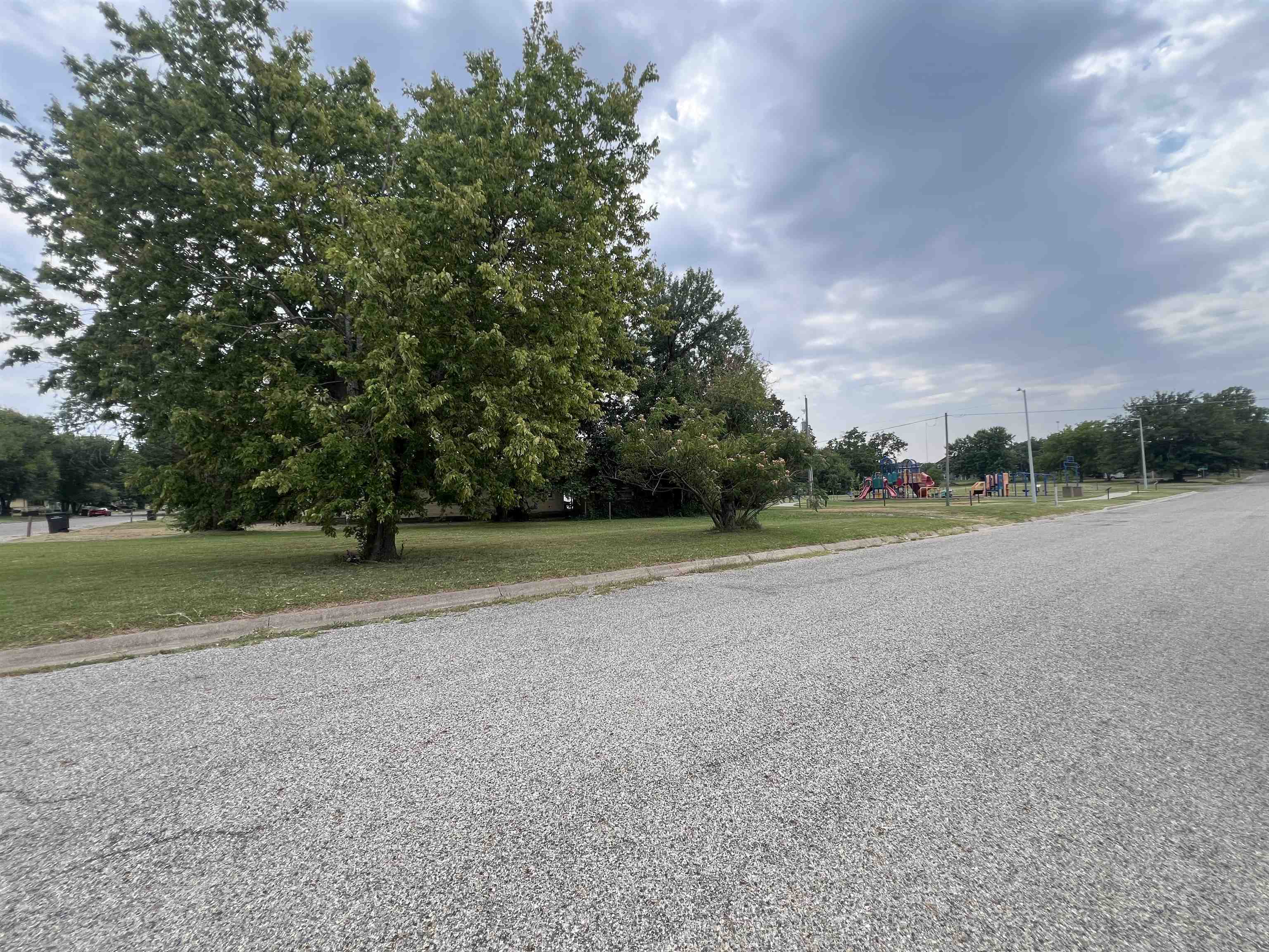 825 N 5th, Arkansas City, KS 67005