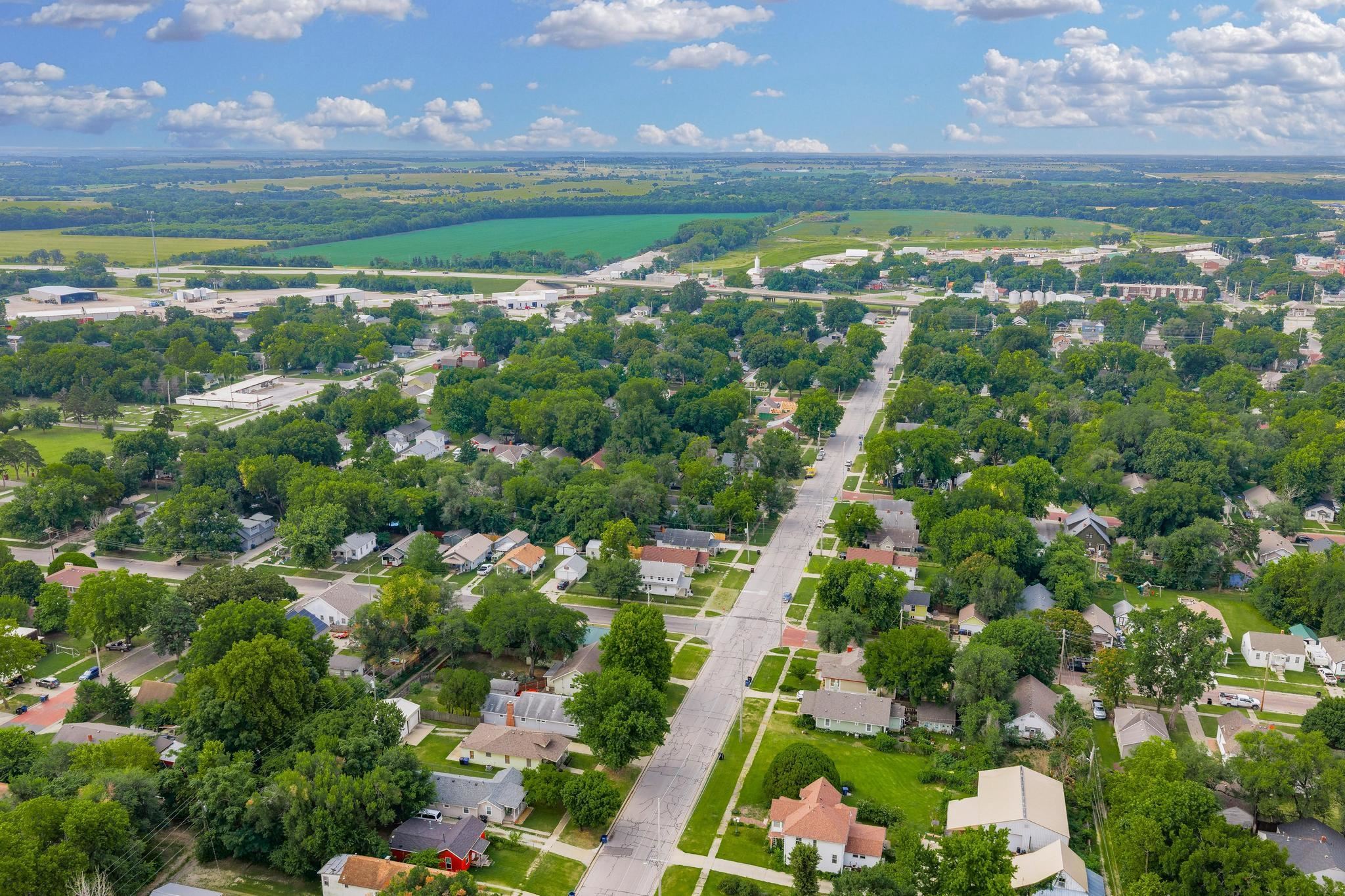 1028 Dearborn St, Augusta, KS 67010