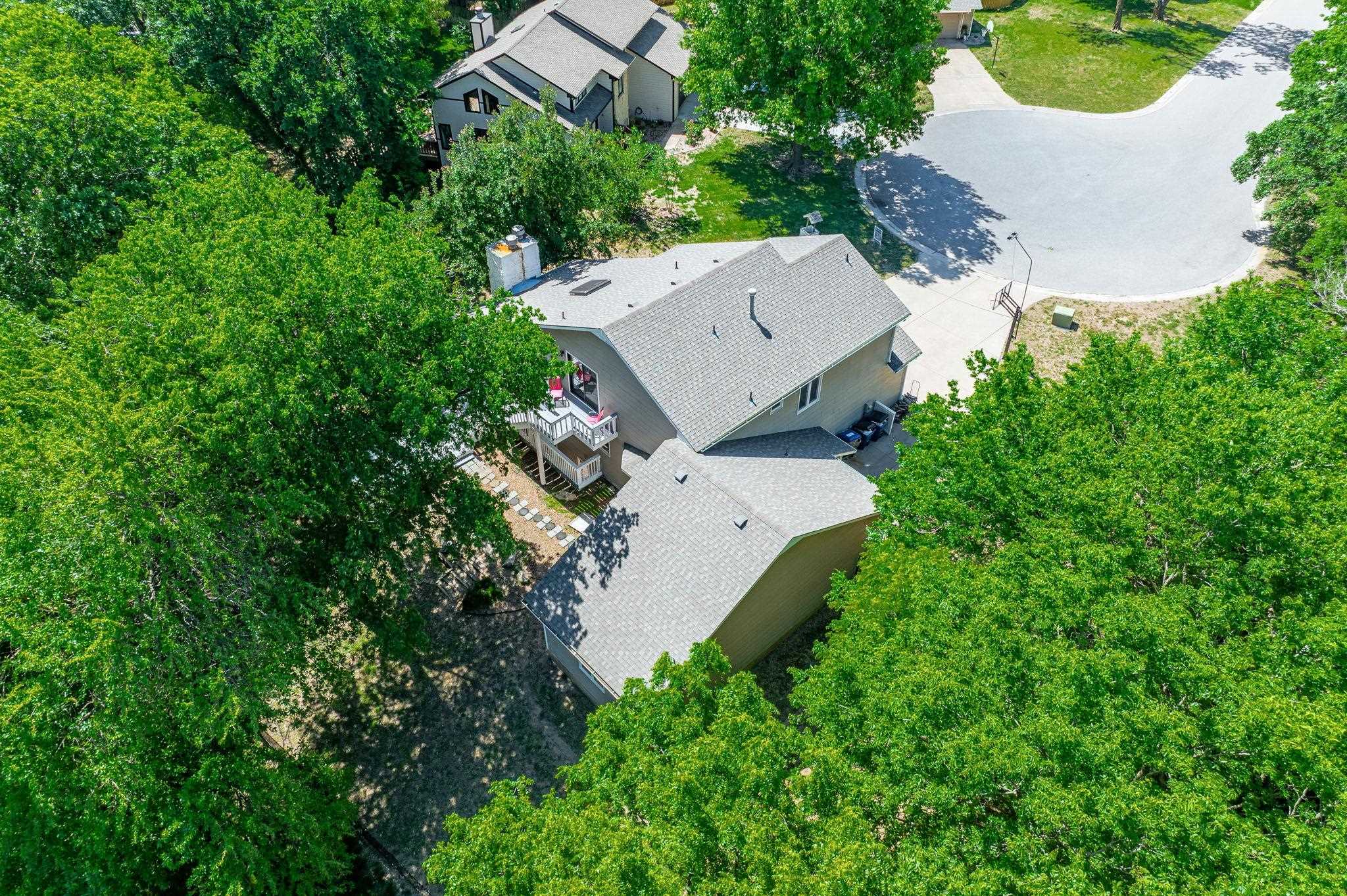 500 Sharon Ct, Derby, KS 67037