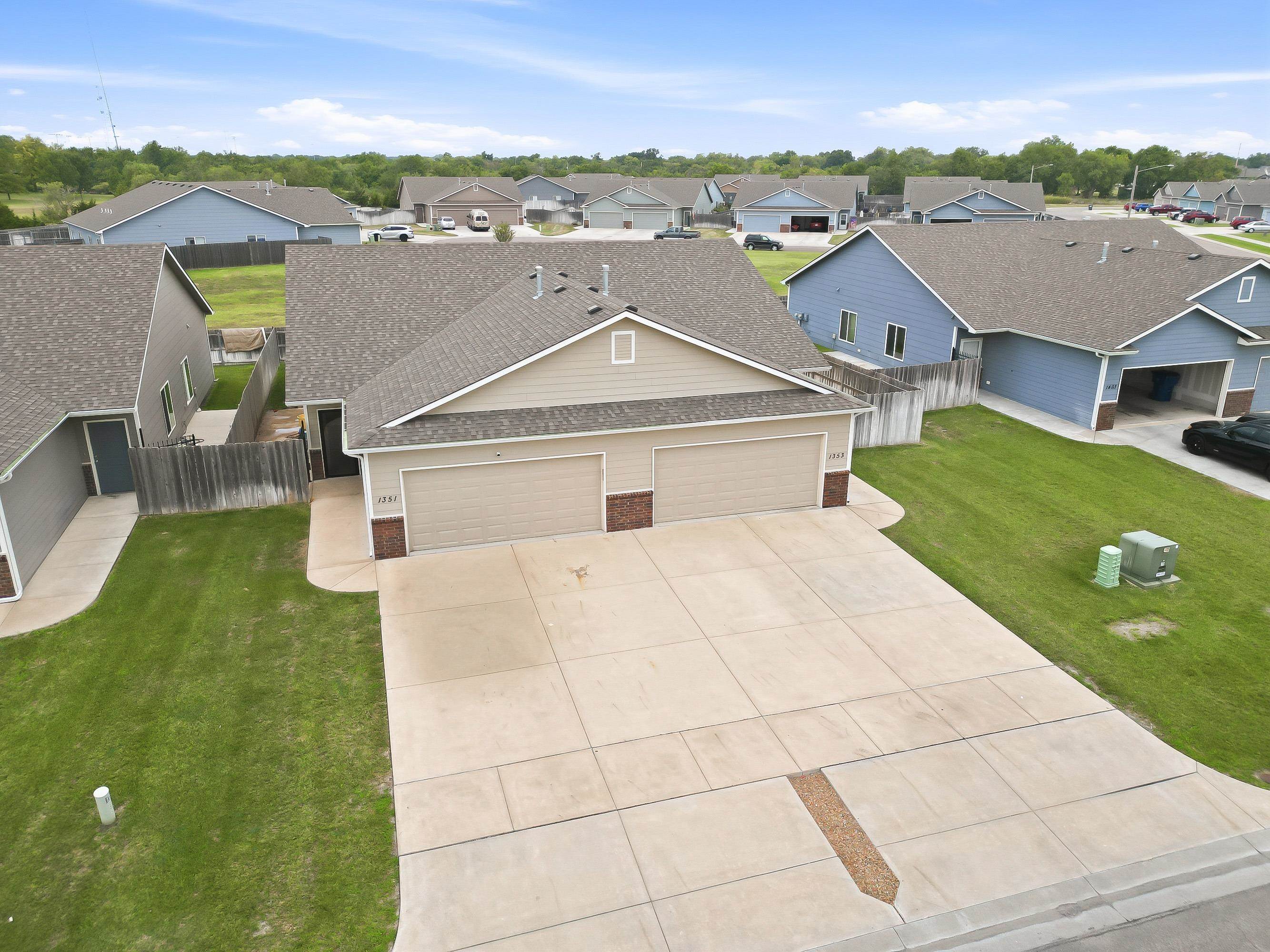 1351 N Azena, Andover, KS 67002