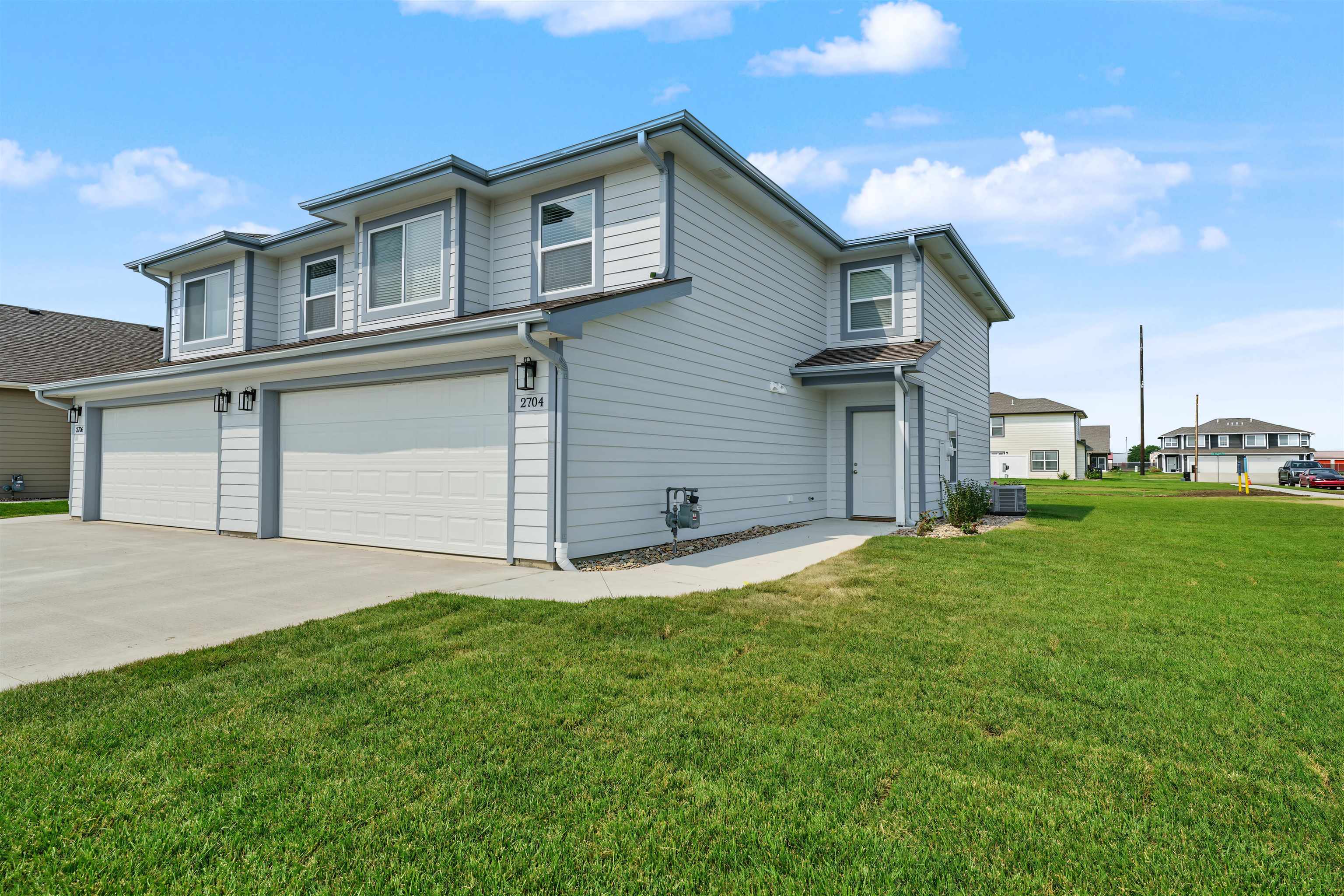 2704 Amelia Ln, Salina, KS 67401
