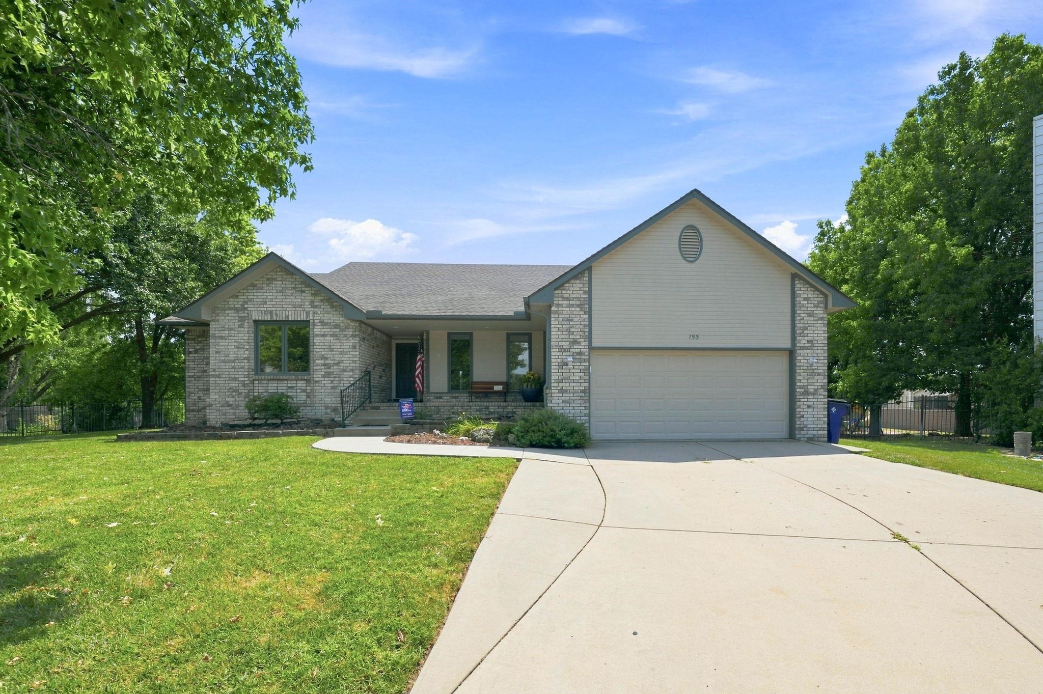 155 Elm Ct, Andover, KS 67002