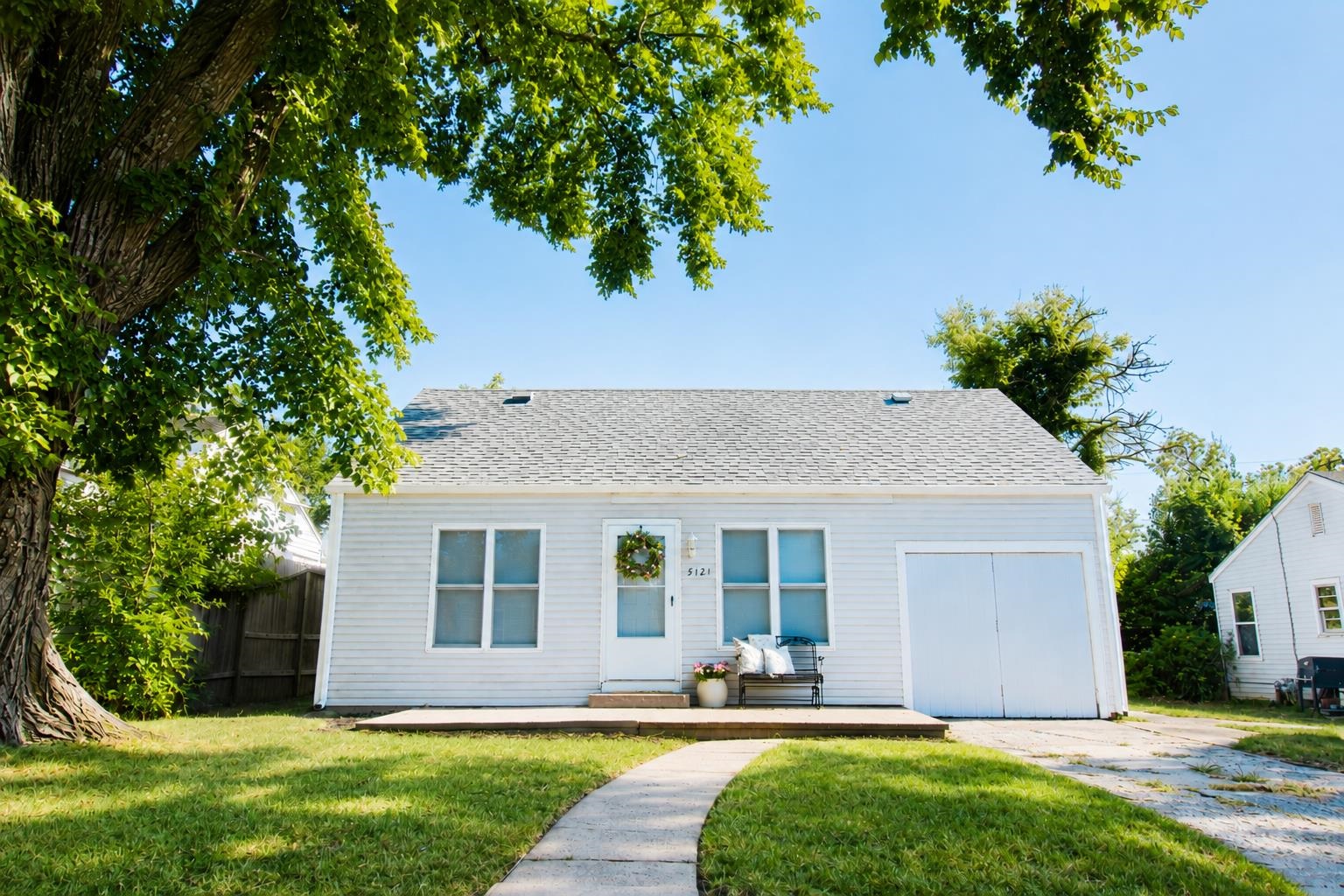 5121 E Elm St, Wichita, KS 67208