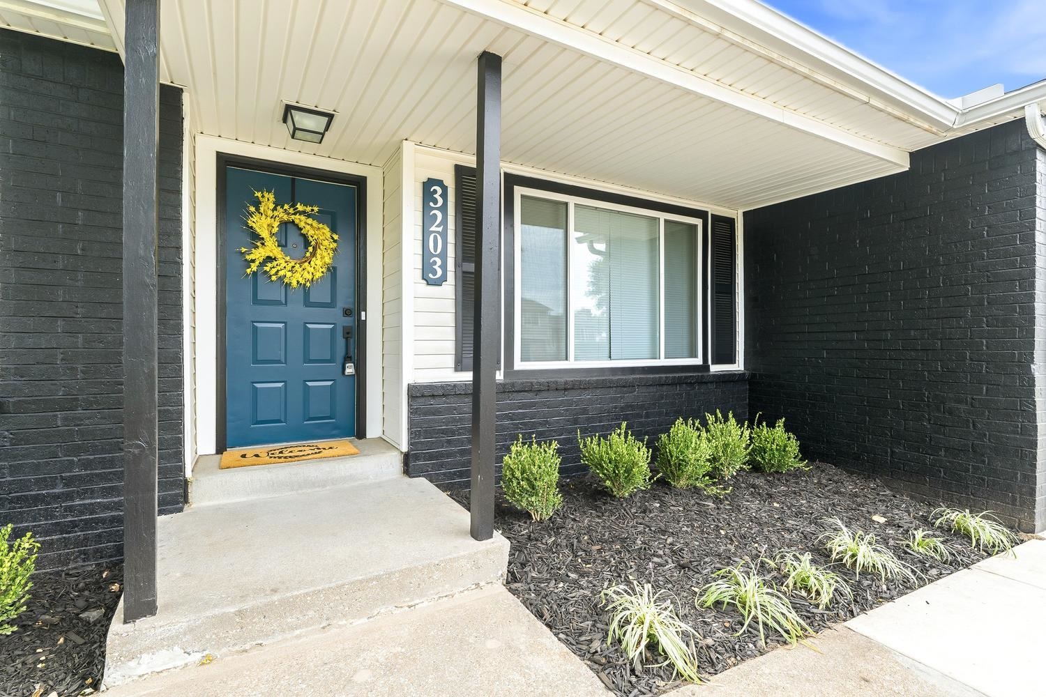 3203 N Cranberry St, Wichita, KS 67226