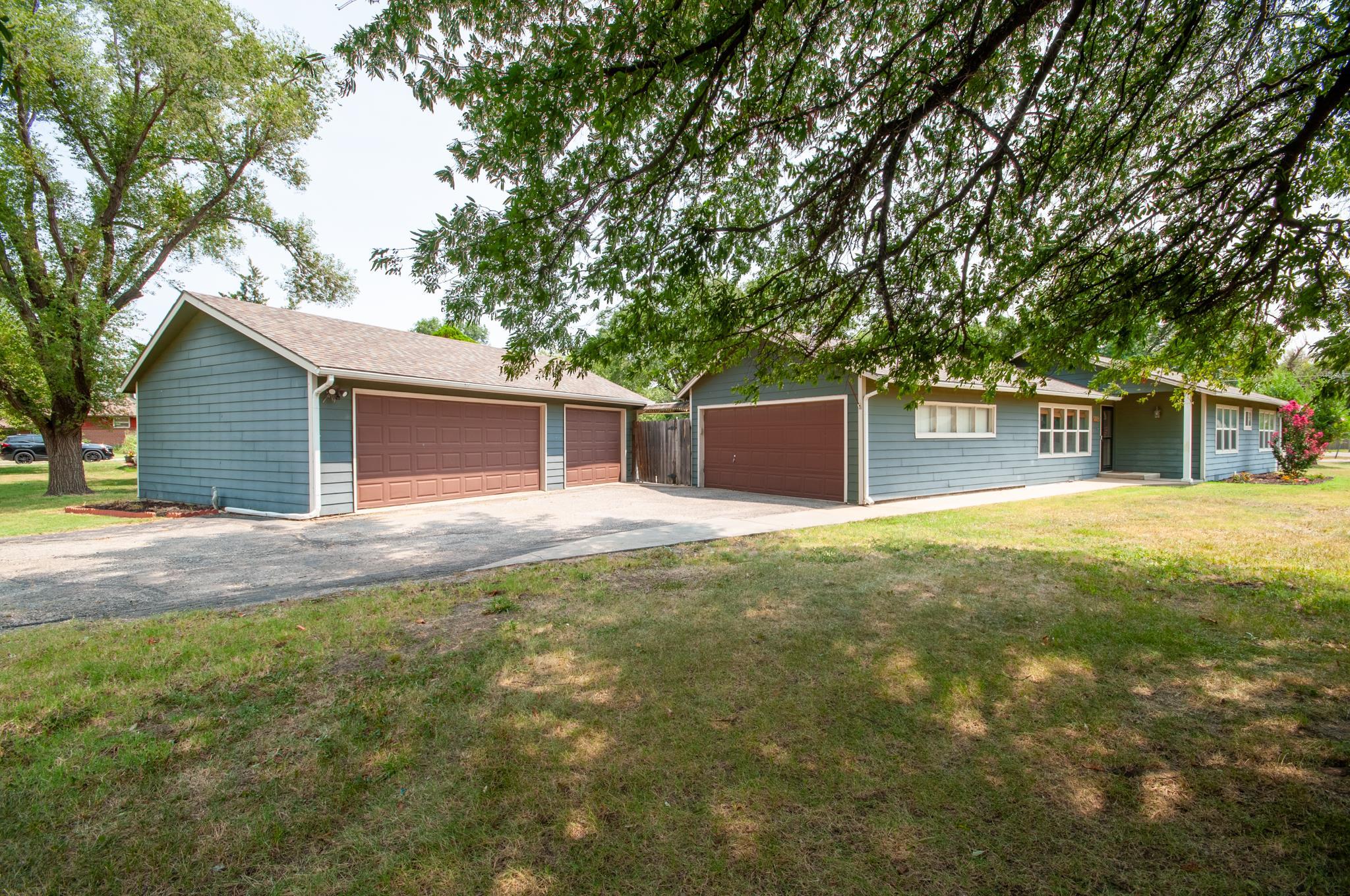 6524 W University, Wichita, KS 67209