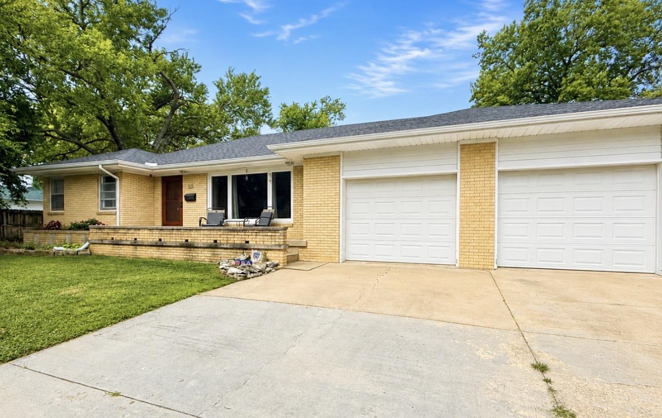 515 N Locust St, Marion, KS 66861