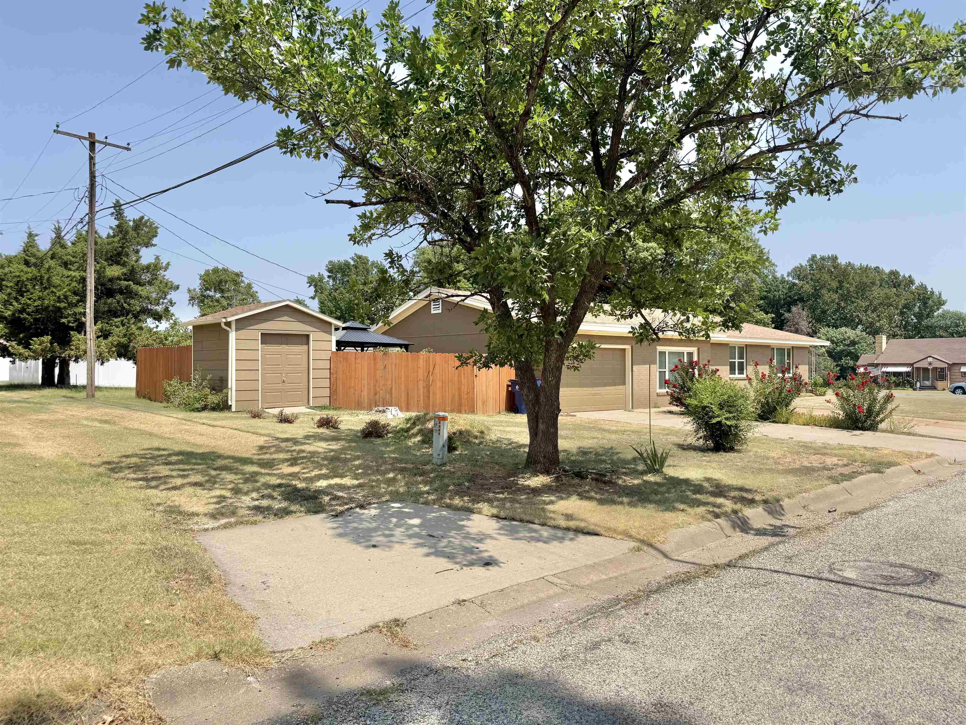 1701 N Main, Kingman, KS 67068