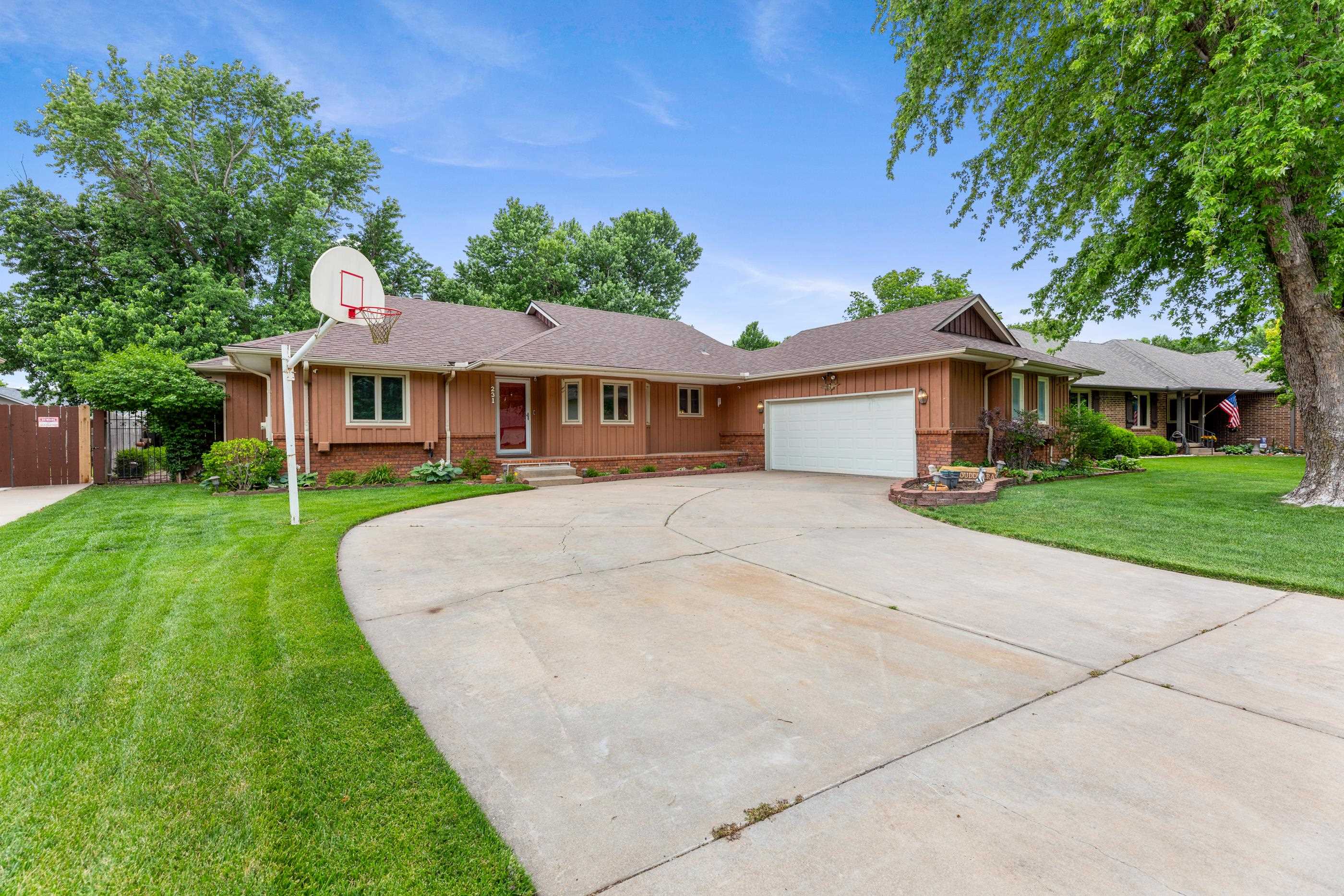 231 S Milstead, Wichita, KS 67209
