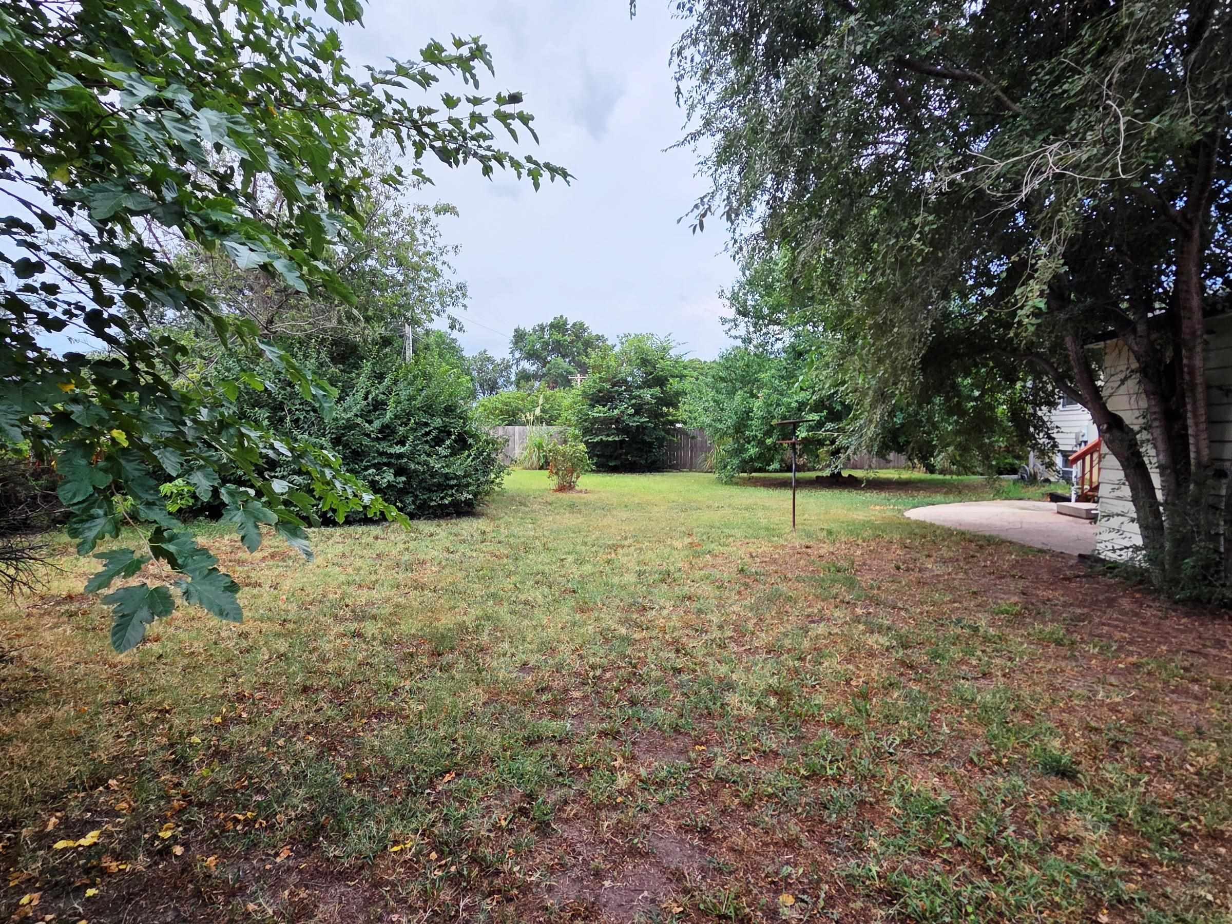 214 S Goering, Moundridge, KS 67107