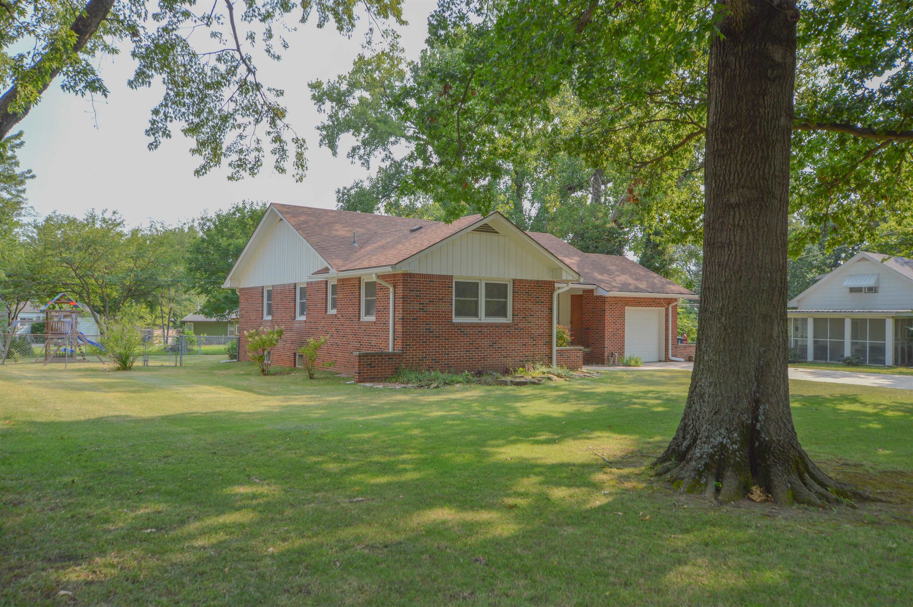 737 E Harvard, El Dorado, KS 67042
