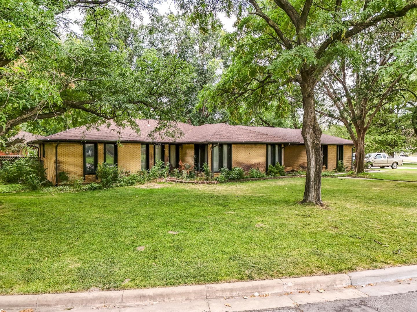 2243 W Bella Vi, Wichita, KS 67203