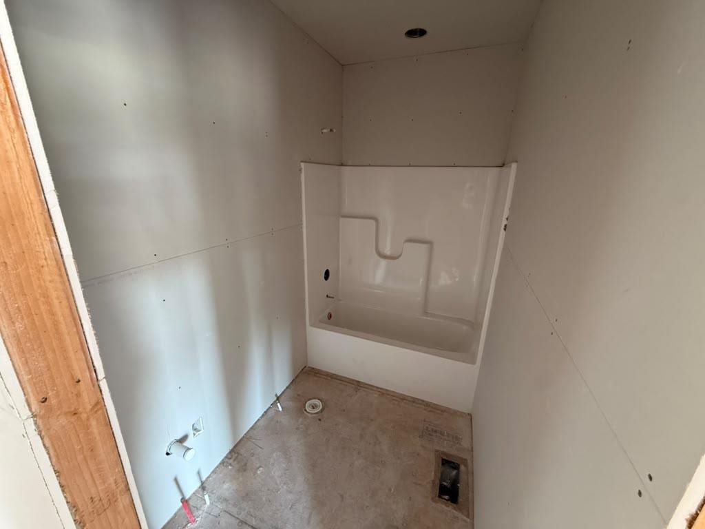 8991 N Joshua St, Bel Aire, KS 67226