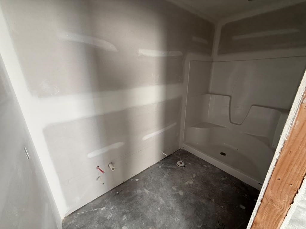 8986 E Joshua St, Bel Aire, KS 67226