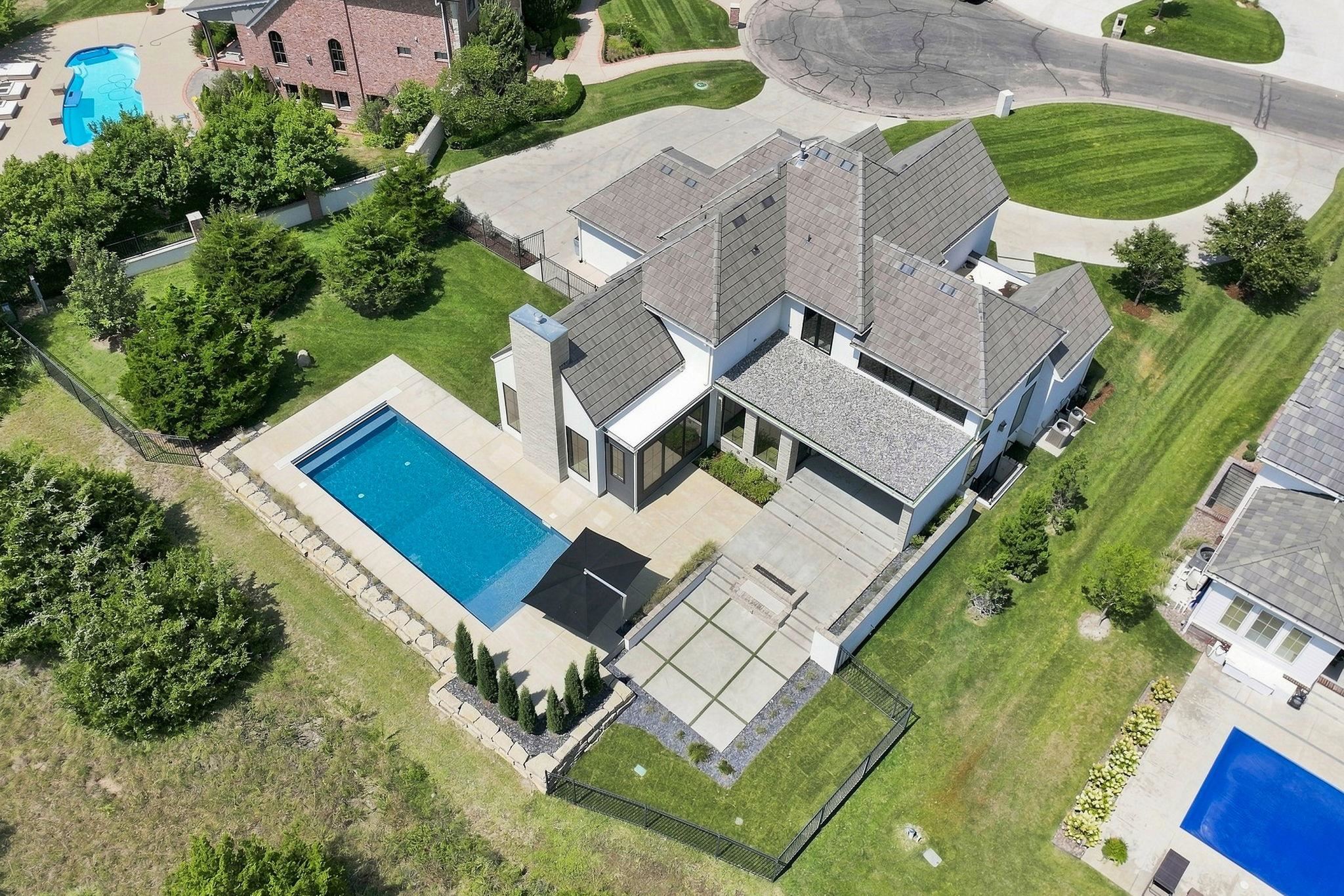 1403 E Juniper Crest Ct, Andover, KS 67002
