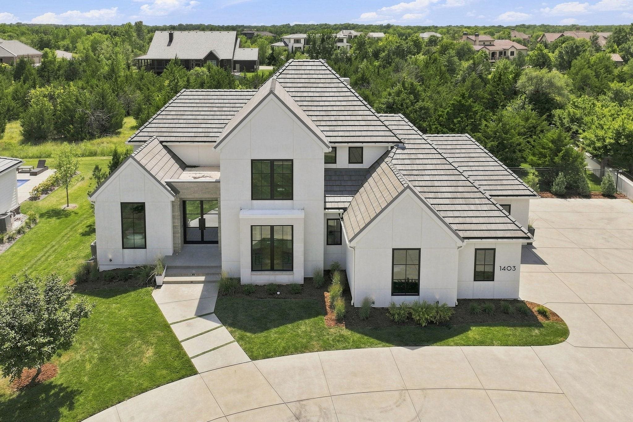 1403 E Juniper Crest Ct, Andover, KS 67002