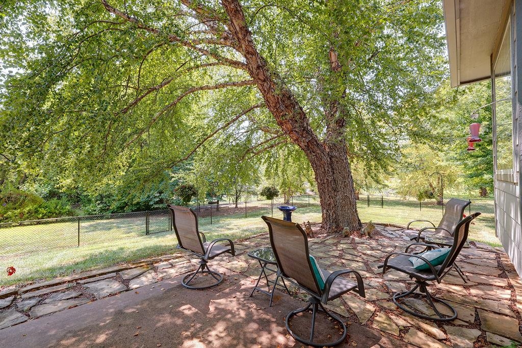 1301 Grand, Winfield, KS 67156