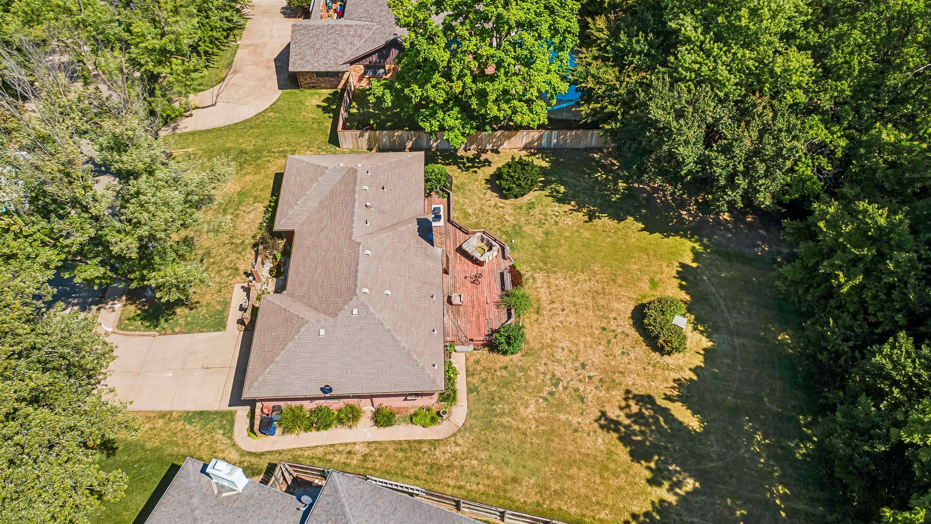 849 E Sunrise St, Derby, KS 67037