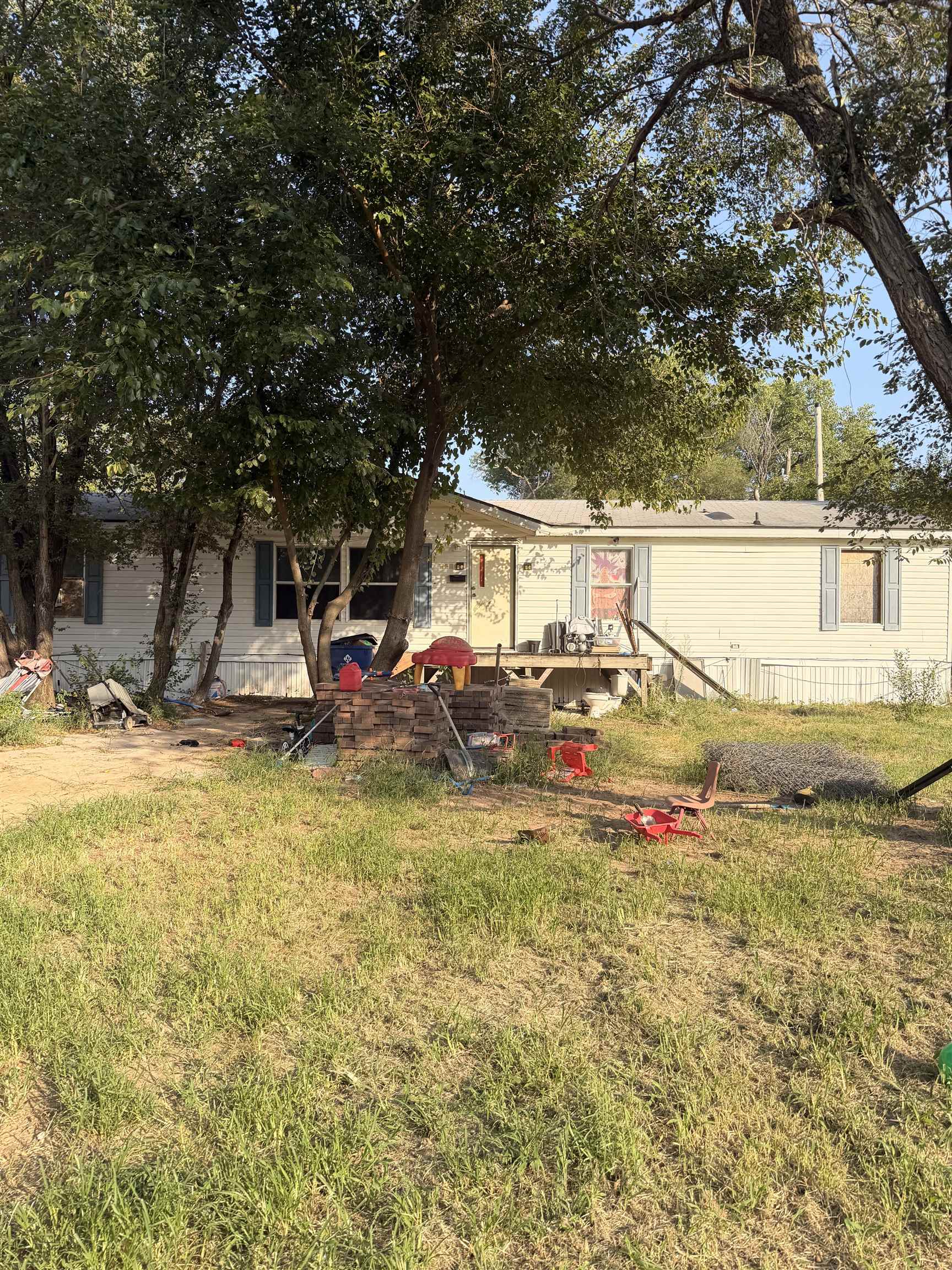 131 W Daniel, Haysville, KS 67060