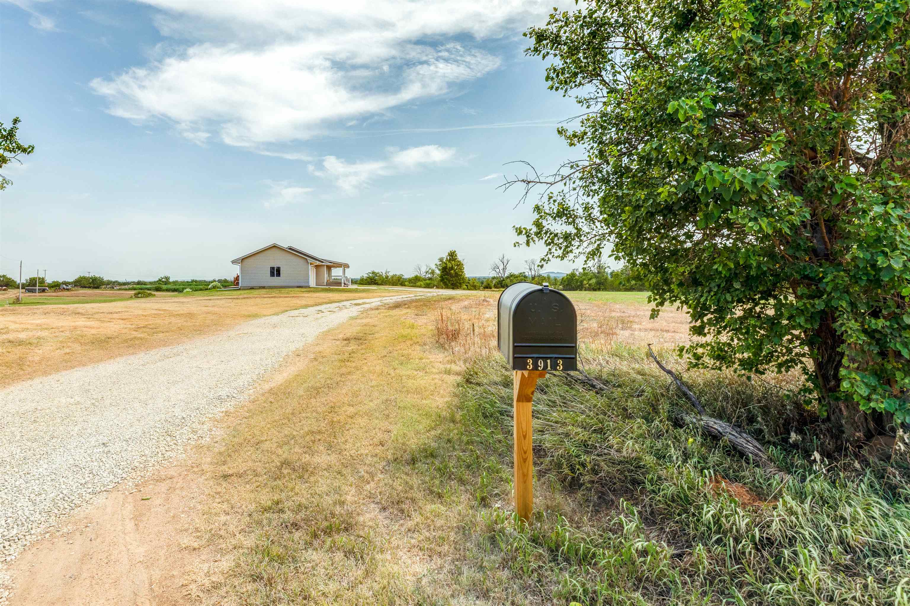 3913 W Farrelly Rd, Lindsborg, KS 67456