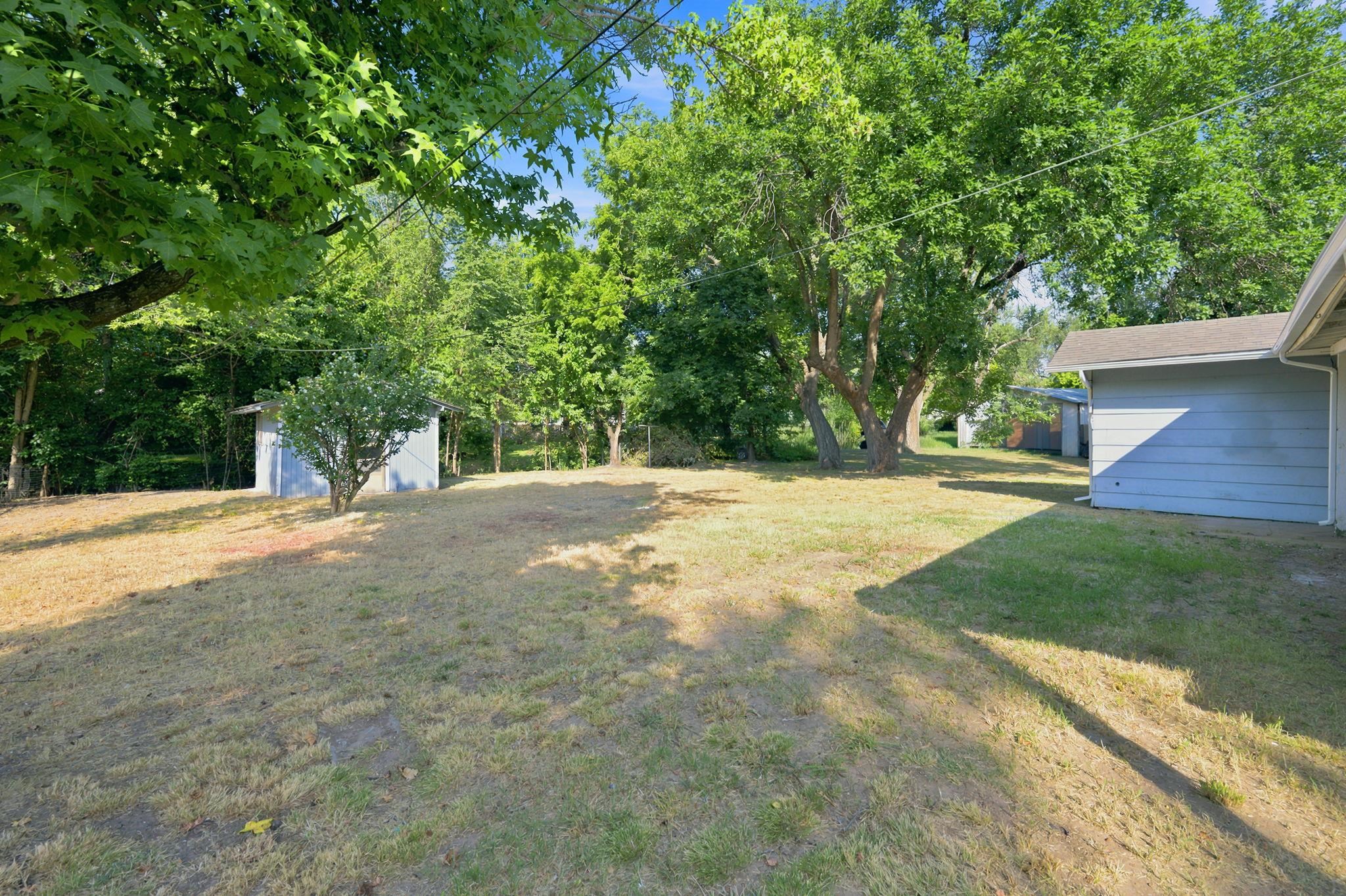 6639 N Kerman Dr, Park City, KS 67219