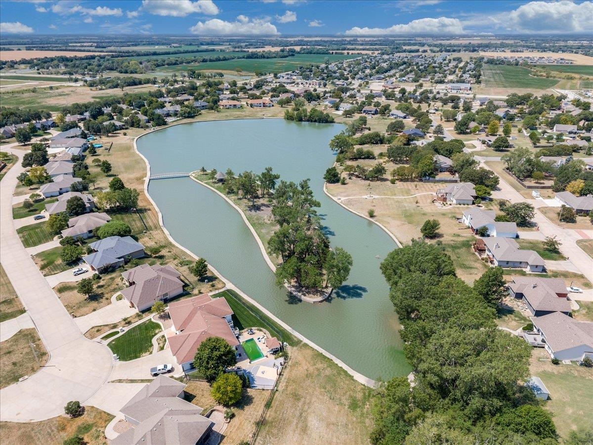 718 22nd, Newton, KS 67114