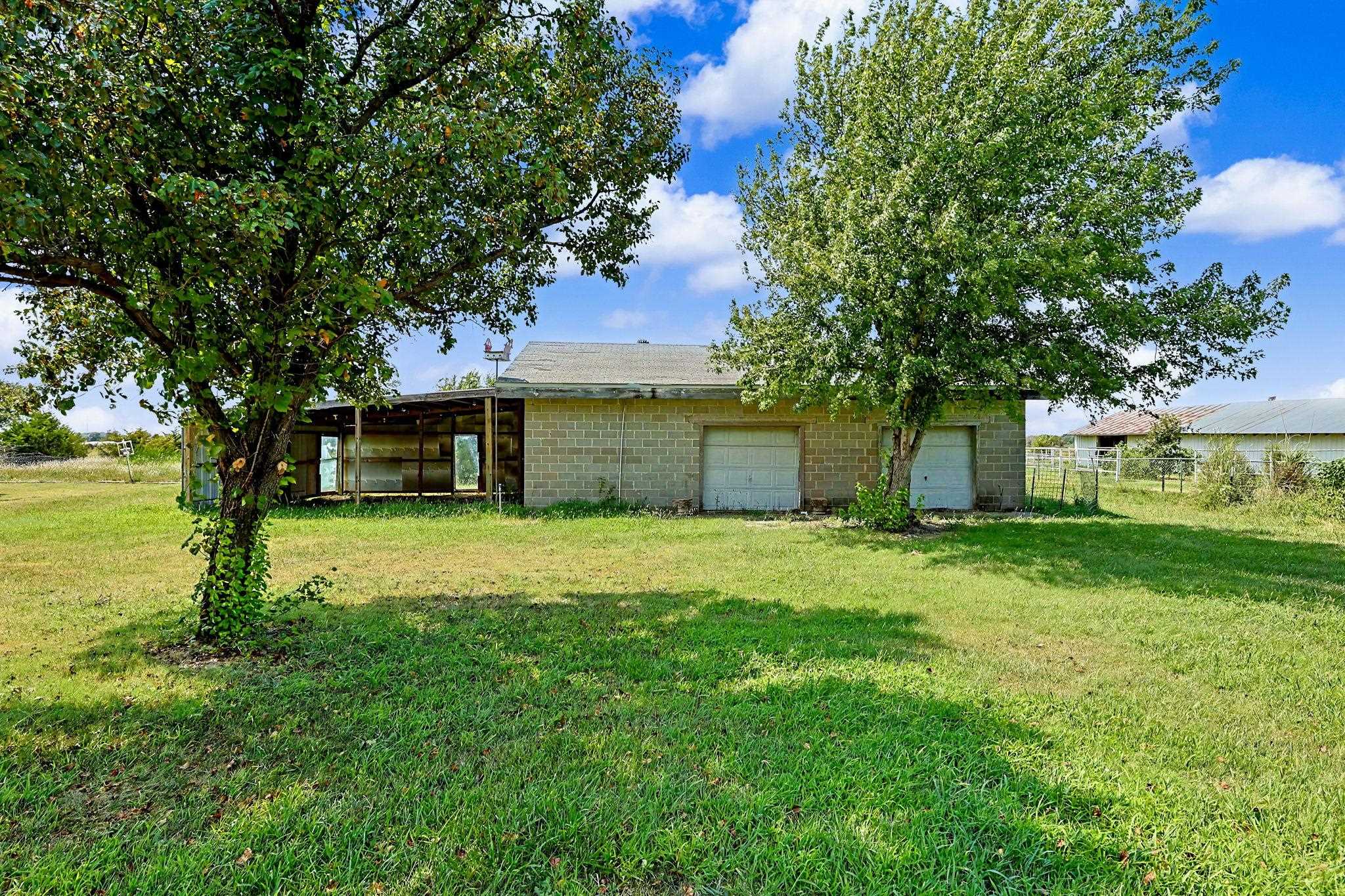 8909 S Spencer, Sedgwick, KS 67135
