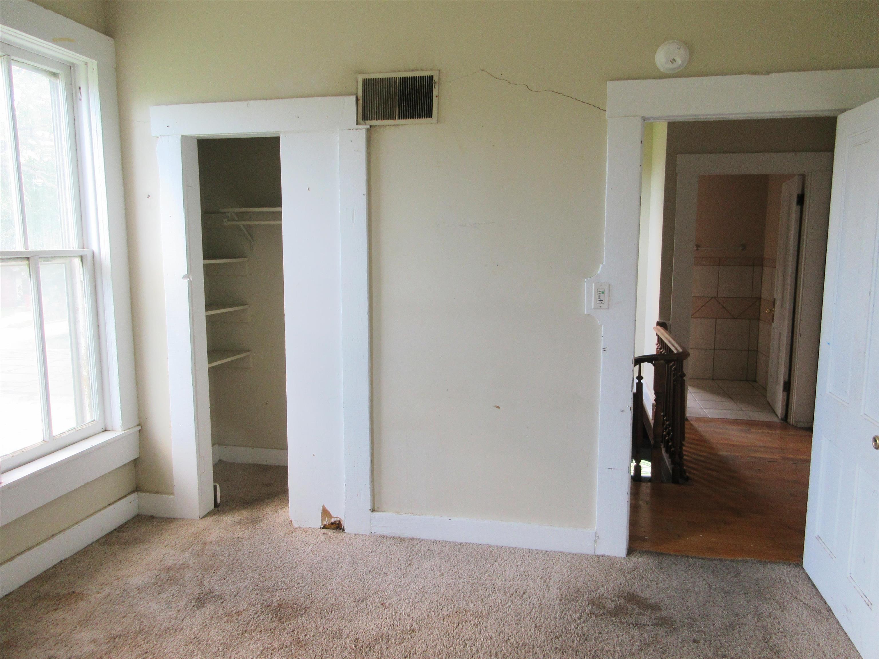 645 S 3rd Ave, Salina, KS 67401
