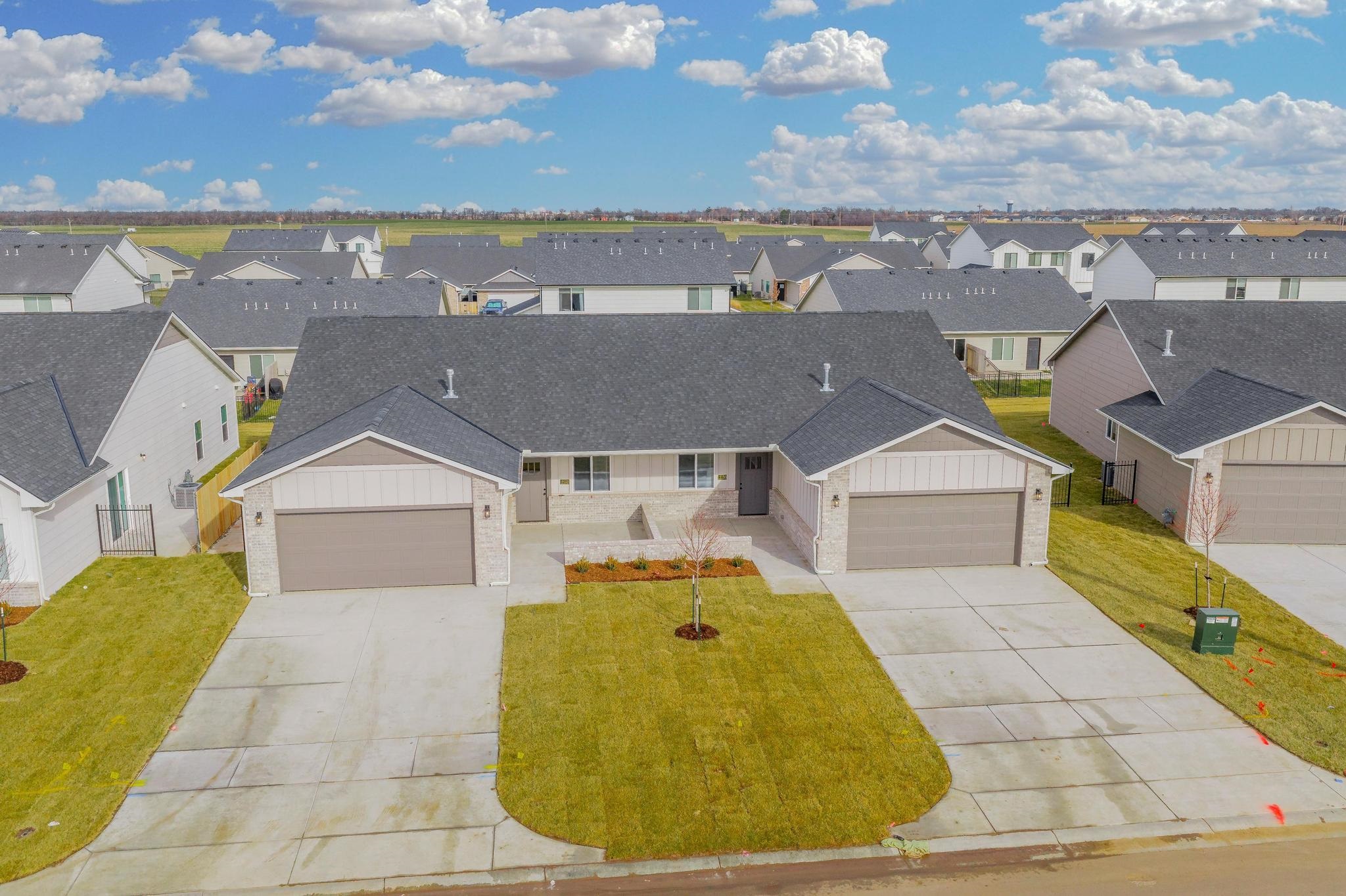 12902 W Thorton St Unit 100 #12902 W Thorton St Unit 200, Wichita, KS 67235