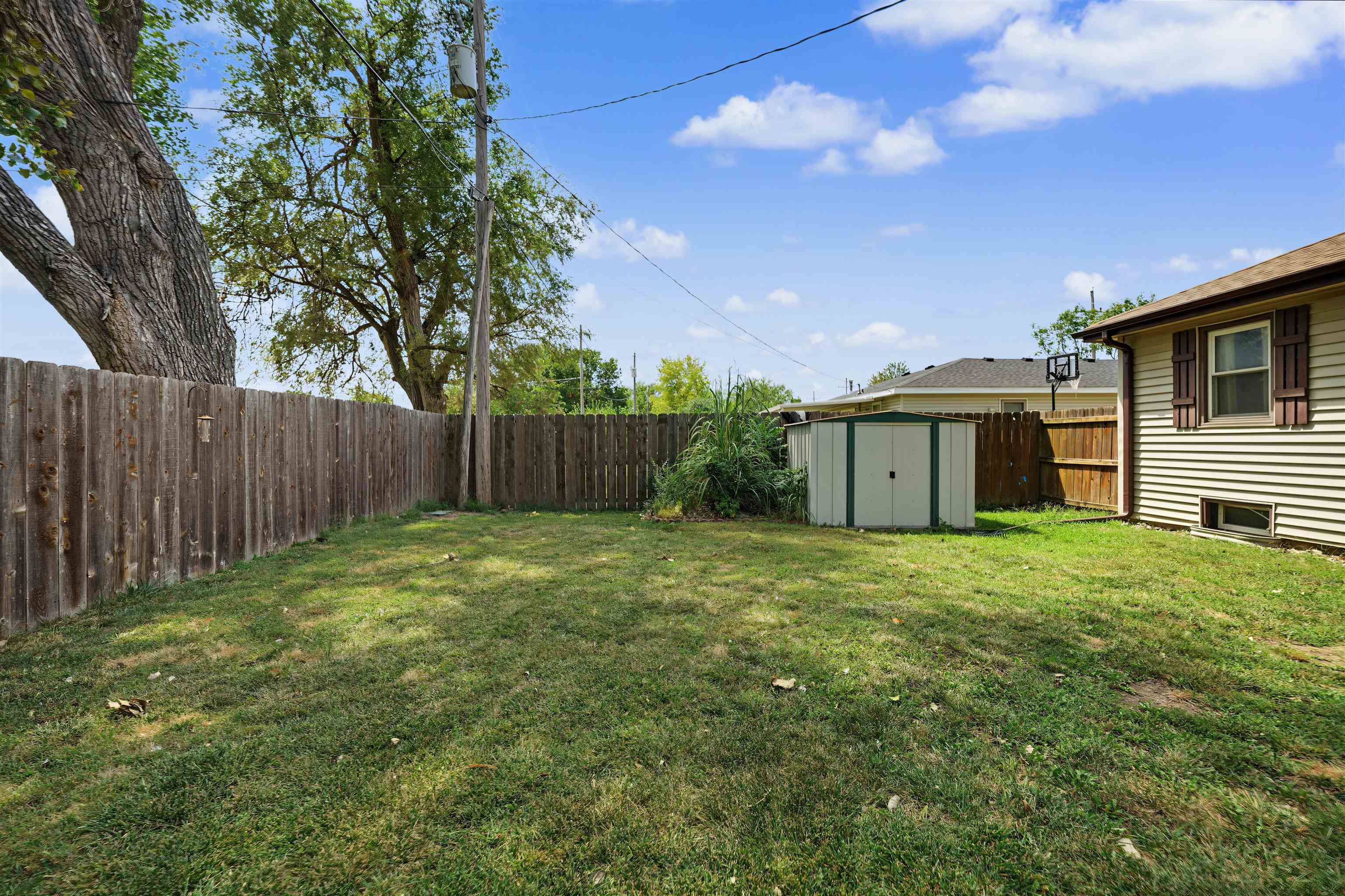2267 S Ohio St, Salina, KS 67401