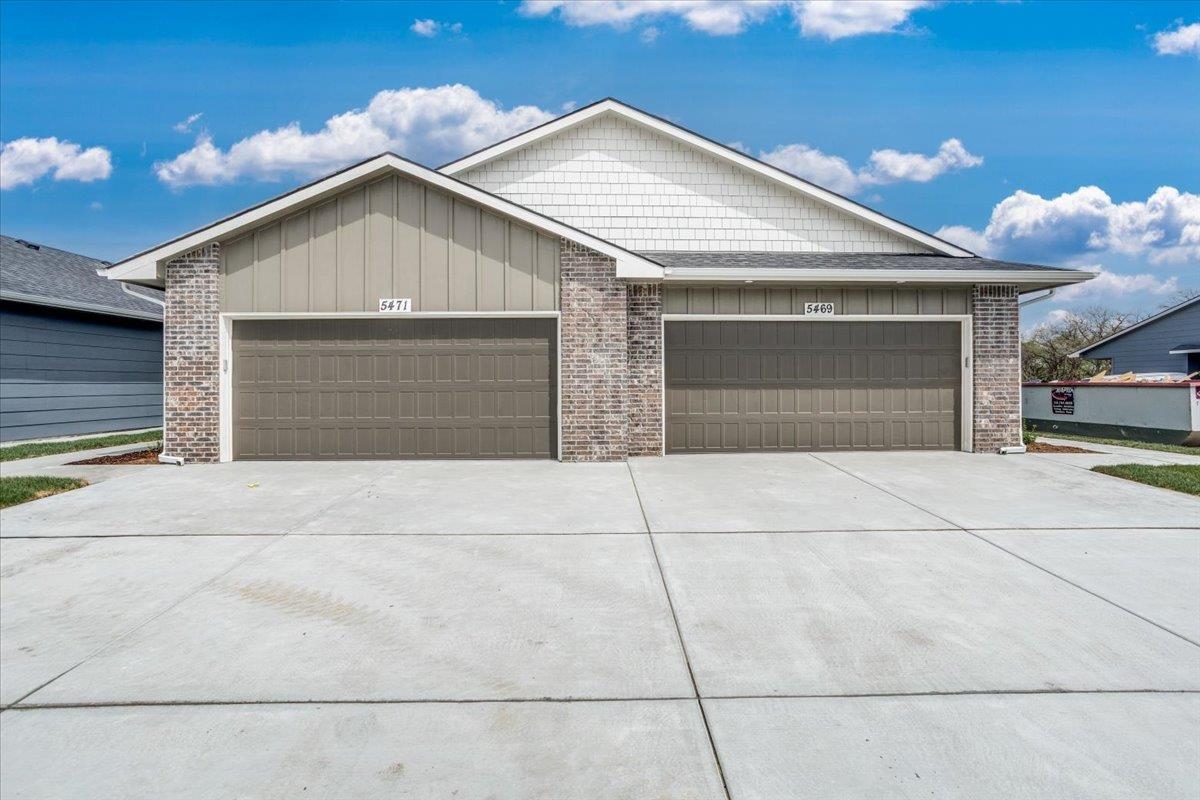 54335435 N Briskbay Ct, Maize, KS 67101