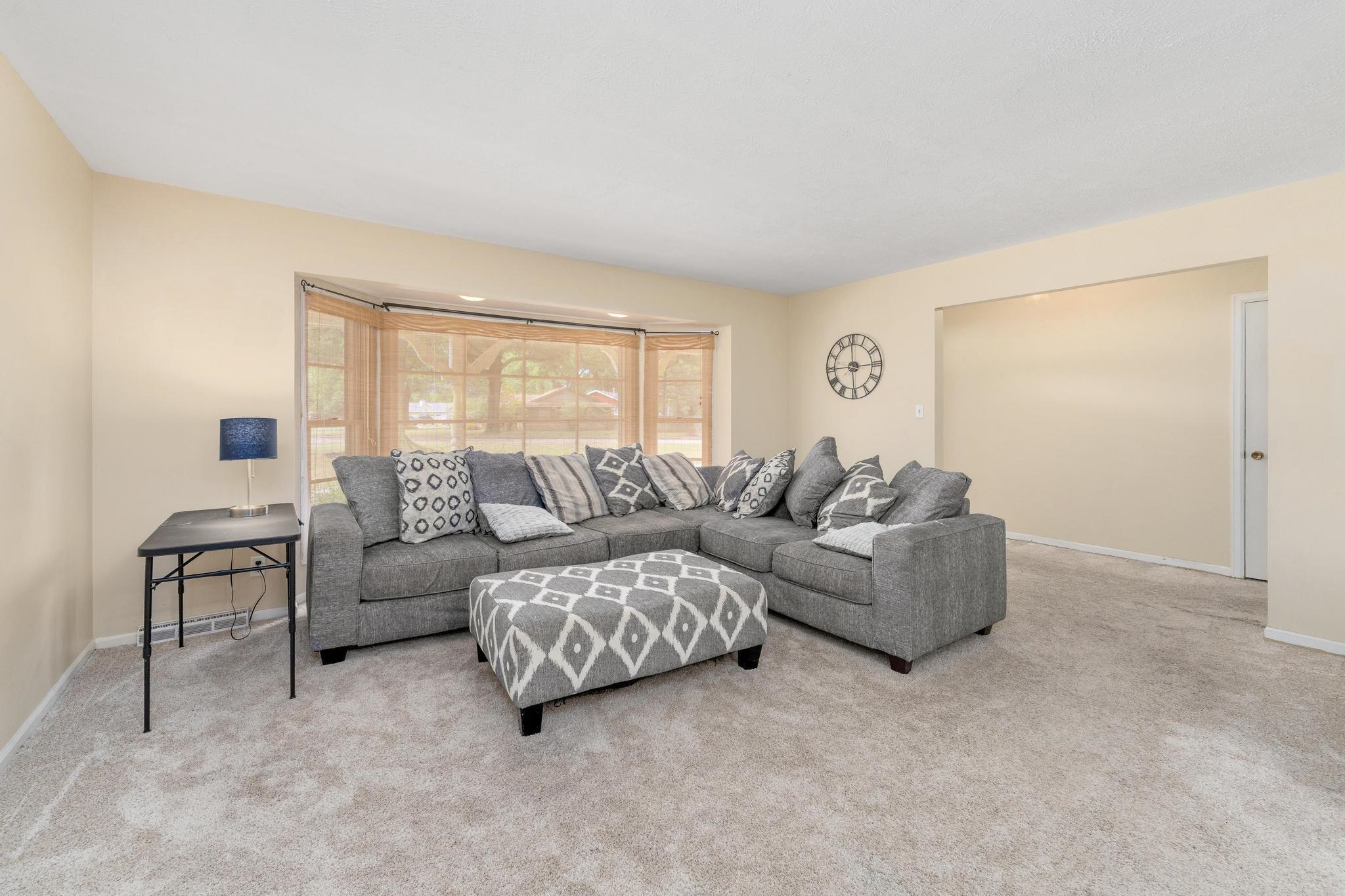 21 Fleetwood Dr, Winfield, KS 67156