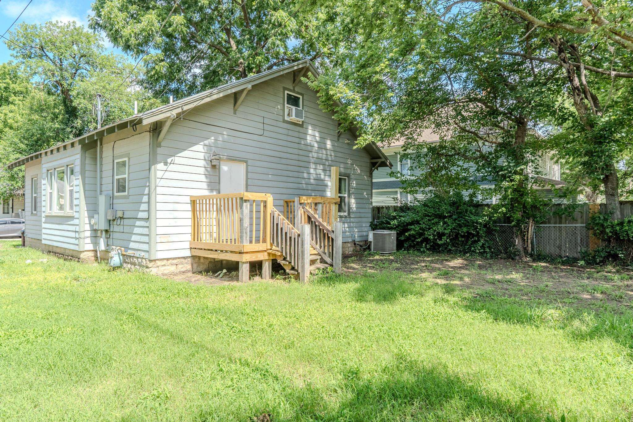 812 Maris St, Winfield, KS 67156