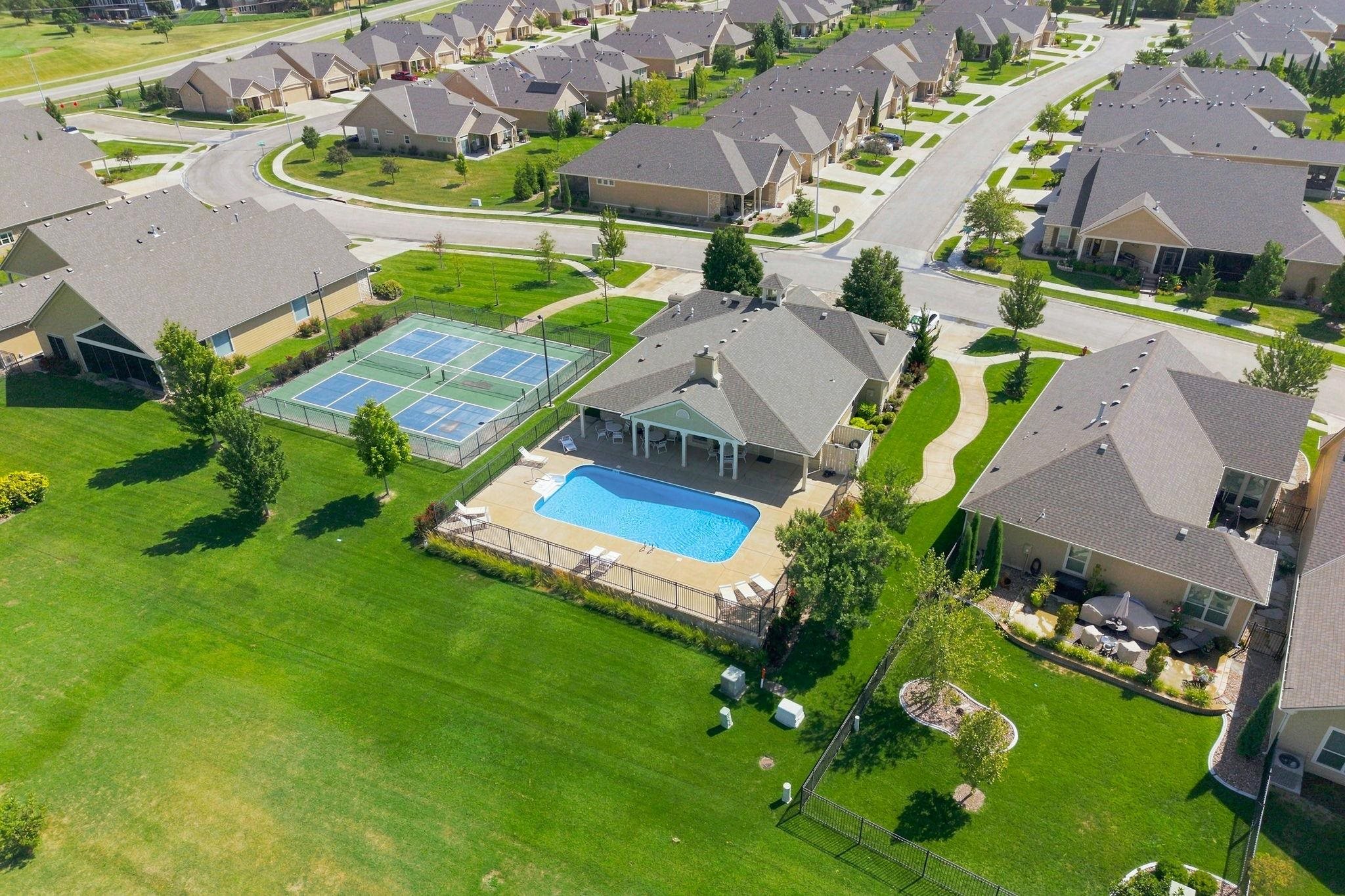931 E Clearlake, Derby, KS 67037