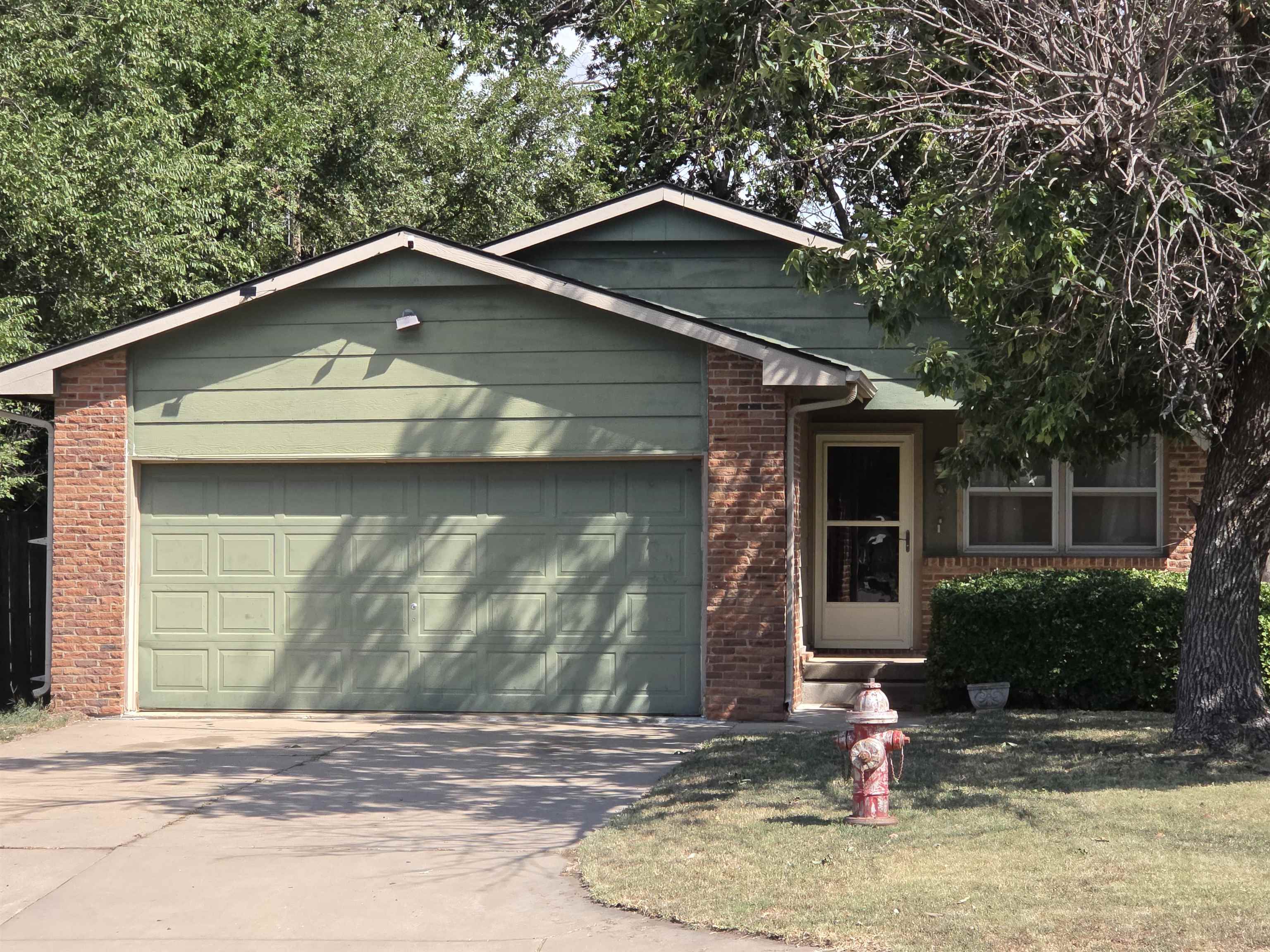 1800 E Ravena St, Park City, KS 67219