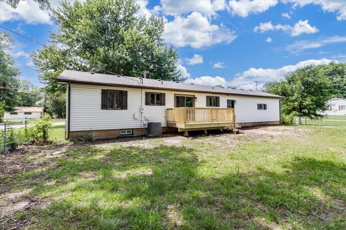 1800 Ritchie, Winfield, KS 67156