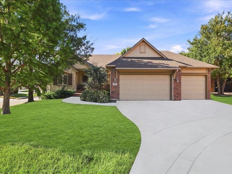 2029 N Paddock Green, Wichita, KS 67206