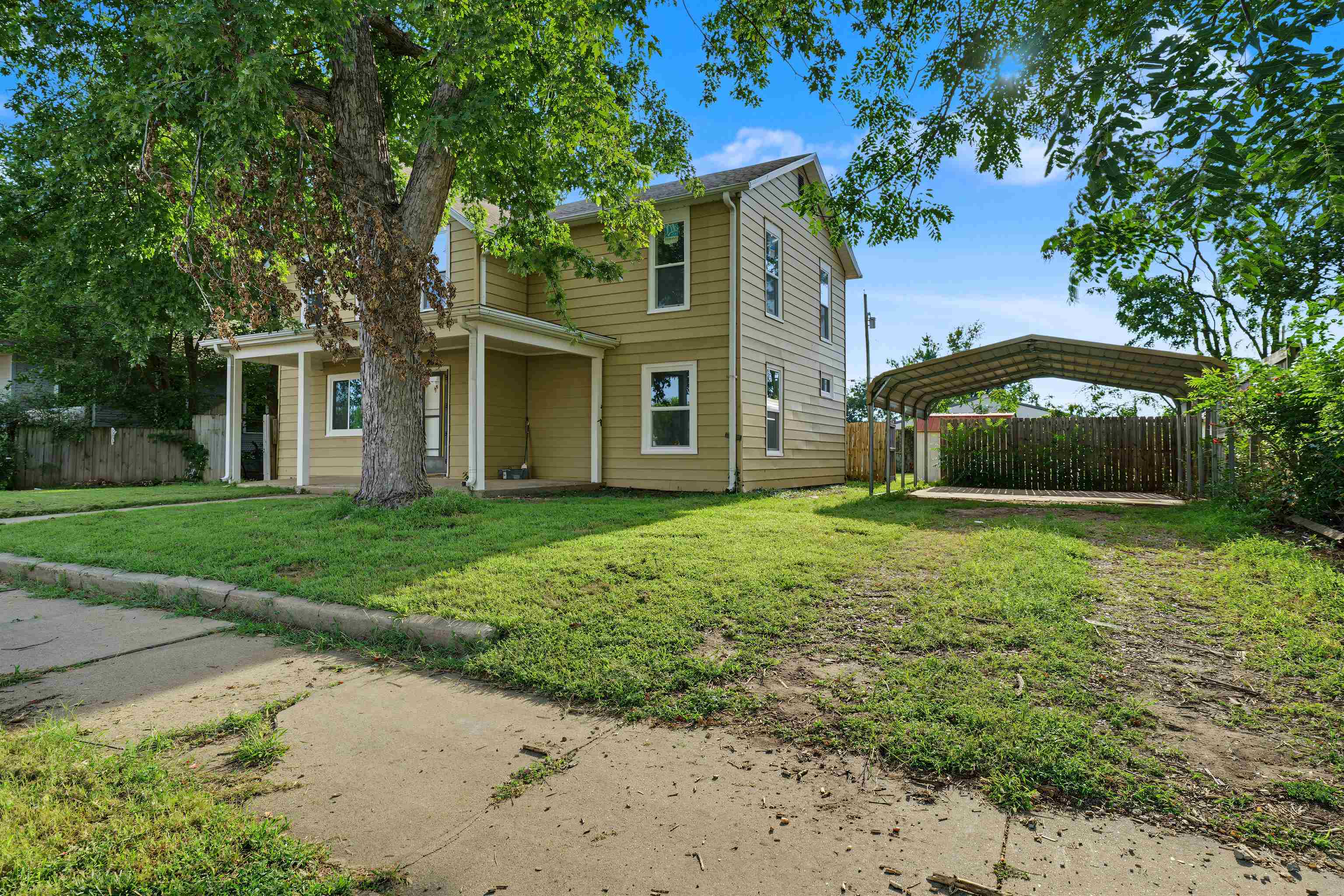 208 S 3rd St, Salina, KS 67401