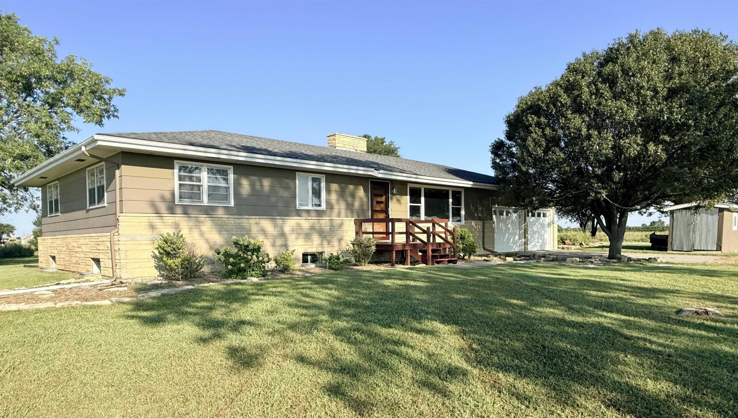 2402 S 2800 Rd, Burdick, KS 66838-9540