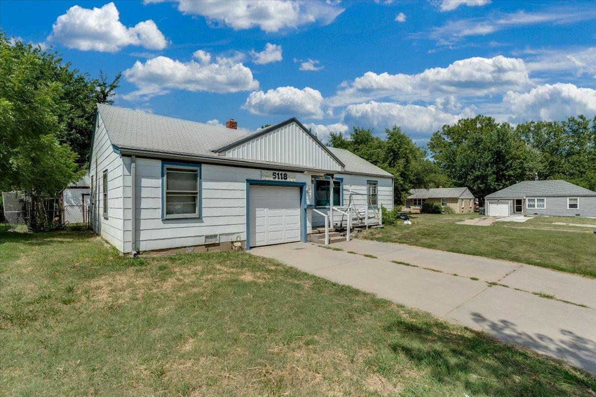 5118 E Mount Vernon St, Wichita, KS 67218