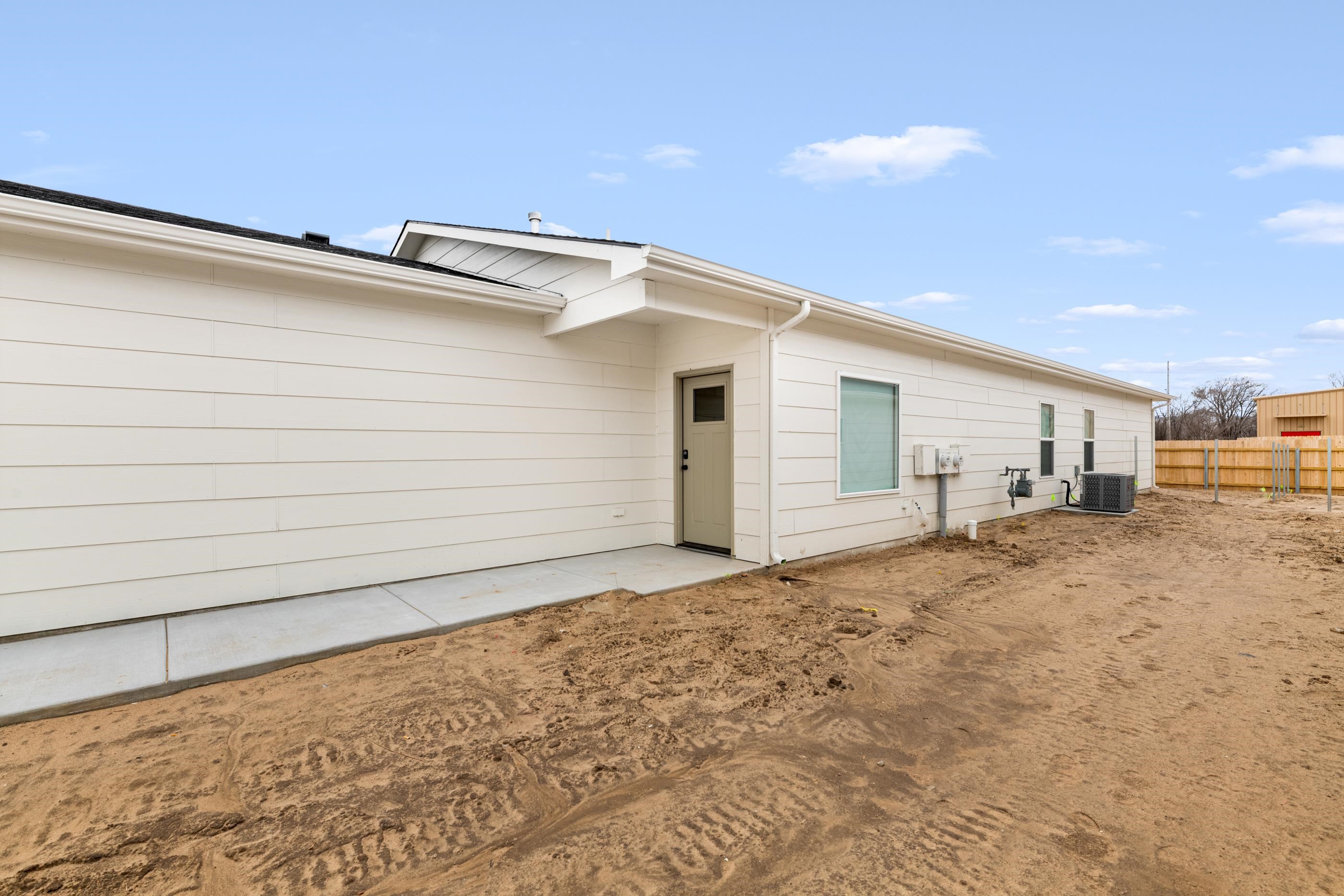 2343 W Macarthur Ct, Wichita, KS 67217