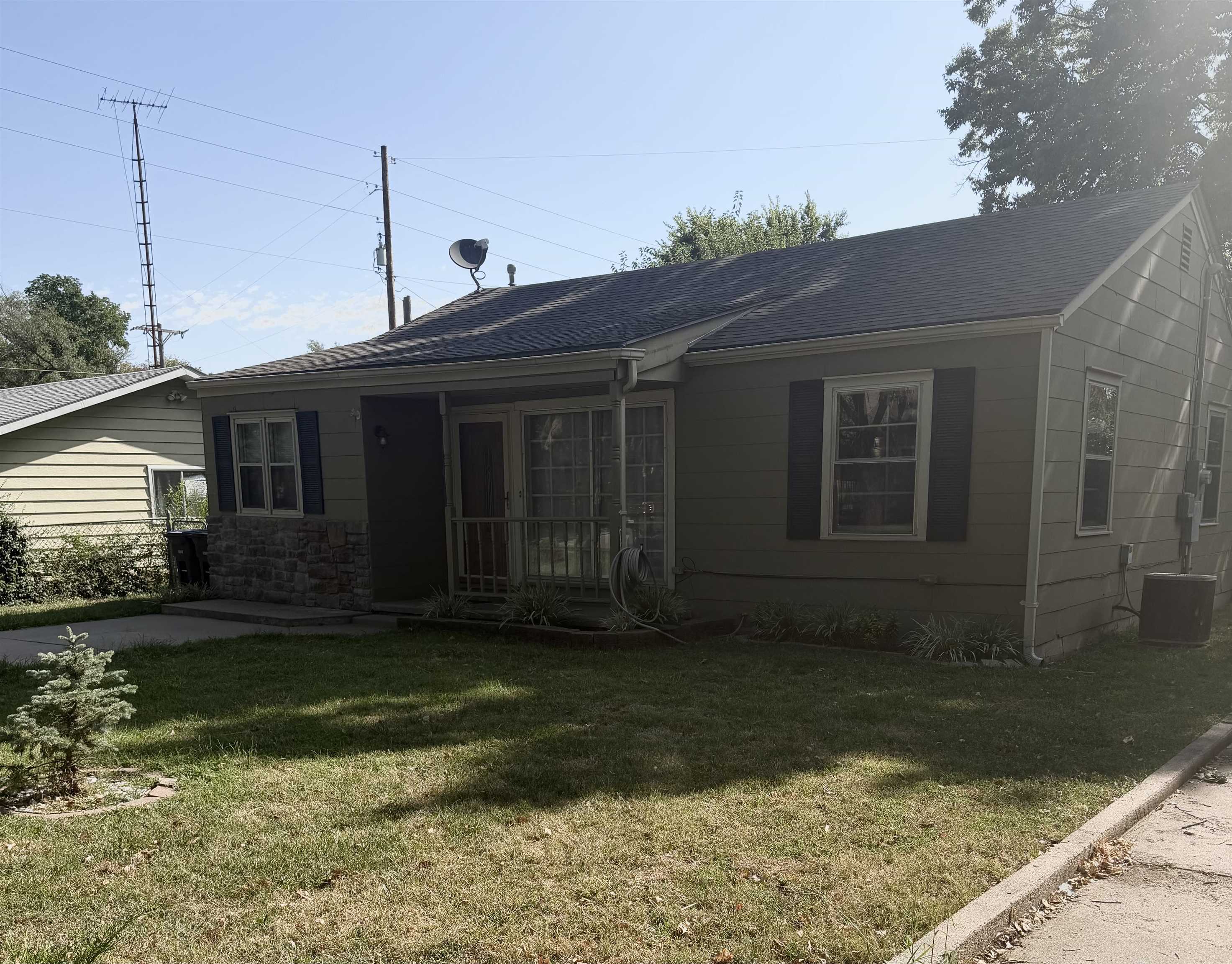 642 N Frazier, El Dorado, KS 67042