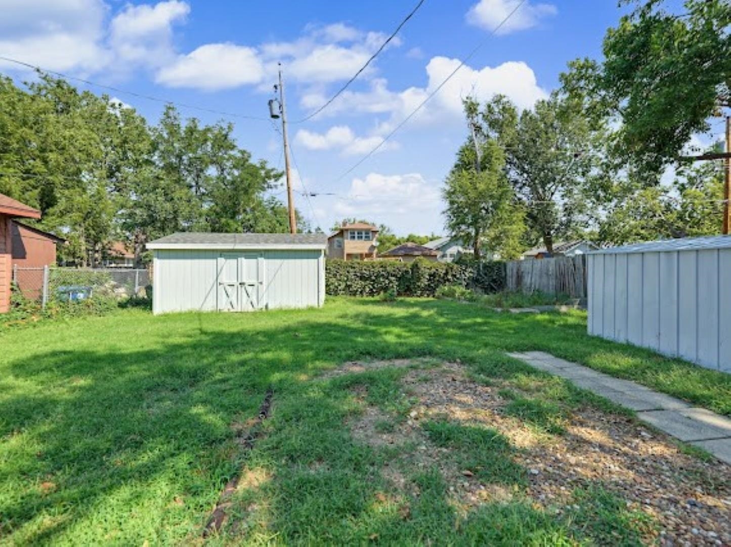 322 W Beloit, Salina, KS 67401