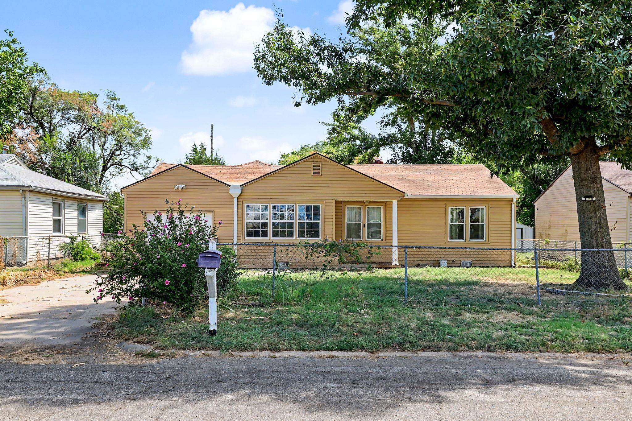 2746 N Iva, Wichita, KS 67220