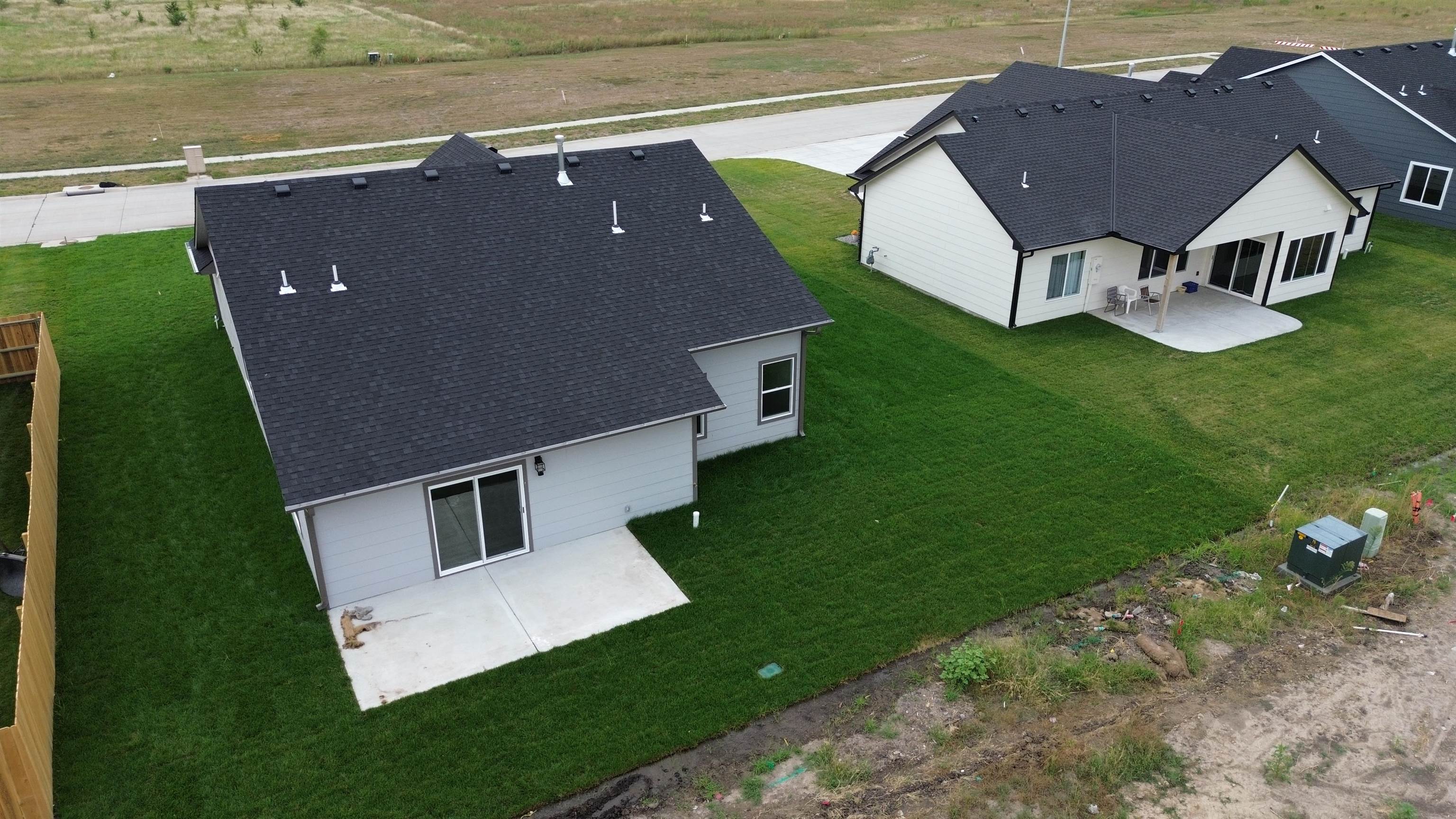1520 E Appleton St, Valley Center, KS 67147