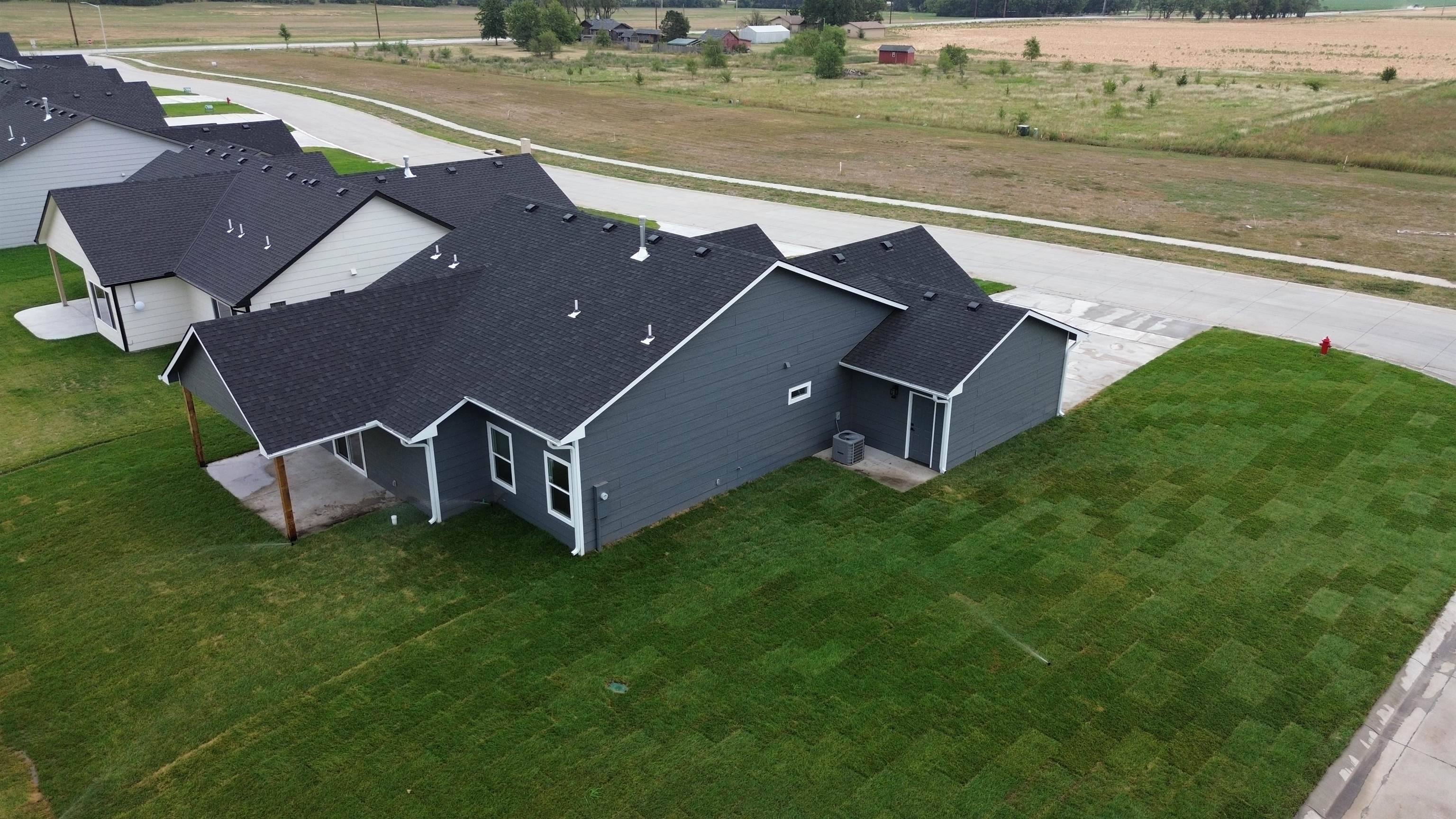 1500 E Appleton St, Valley Center, KS 67147