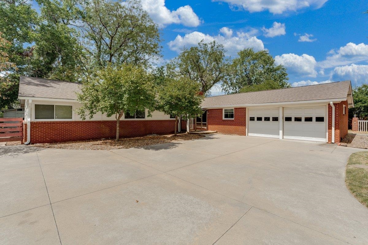1641 N Womer Dr, Wichita, KS 67203-1537
